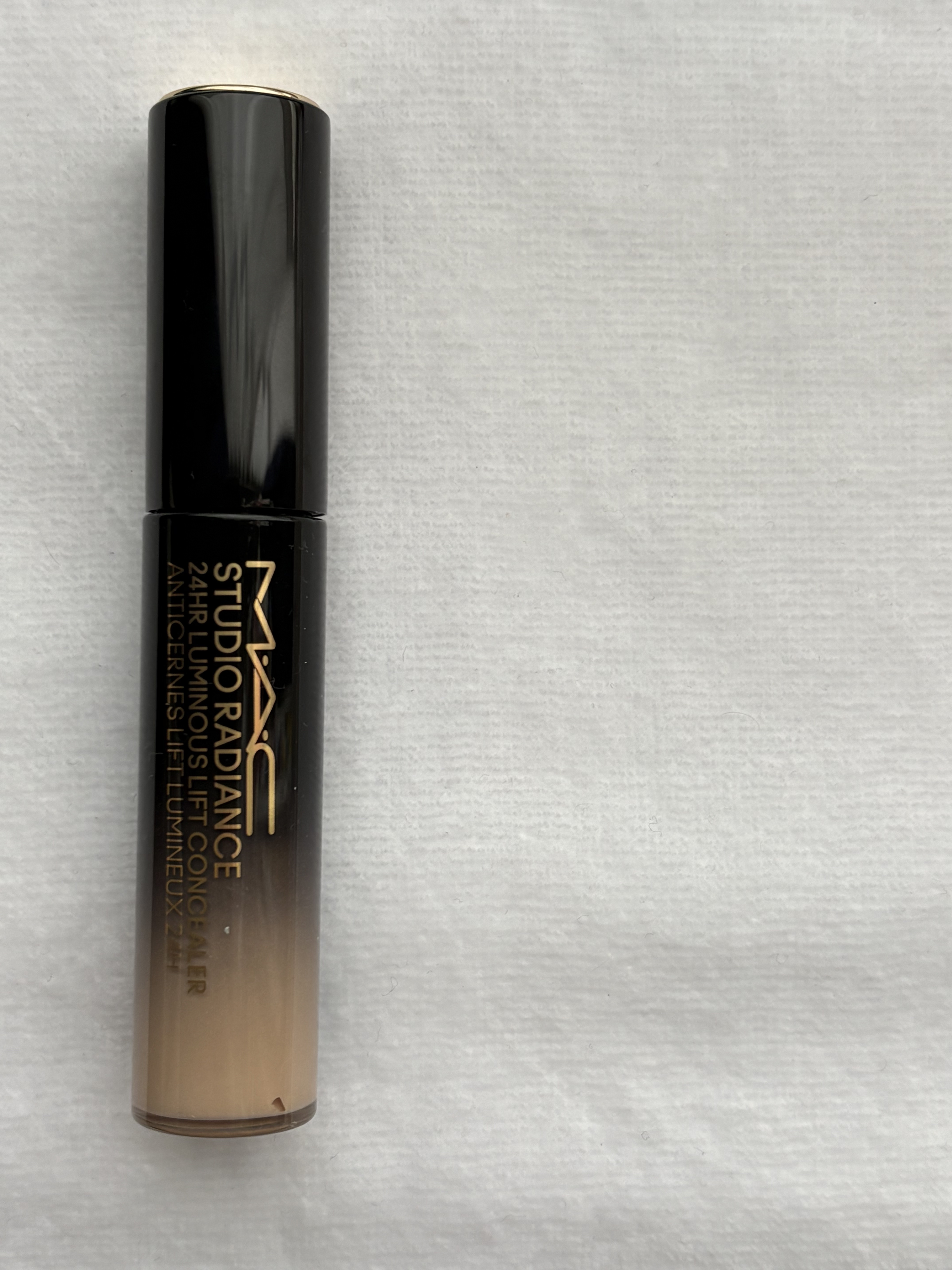 スタジオ ラディアンス 24 ルミナス コンシーラー/M・A・C/リキッドコンシーラーを使ったクチコミ（1枚目）