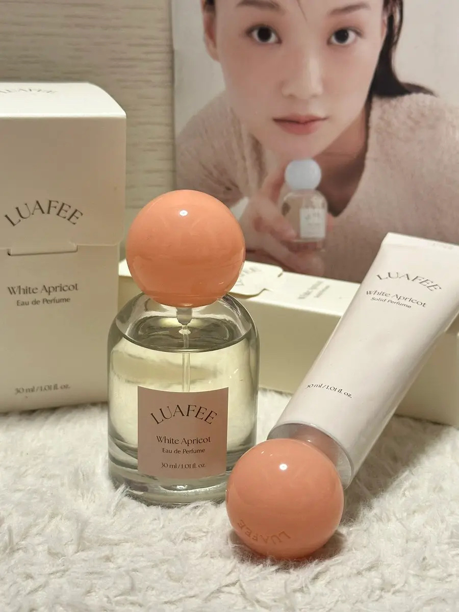 ソリッド パフューム ホワイトアプリコット/LUAFEE/練り香水を使ったクチコミ（1枚目）