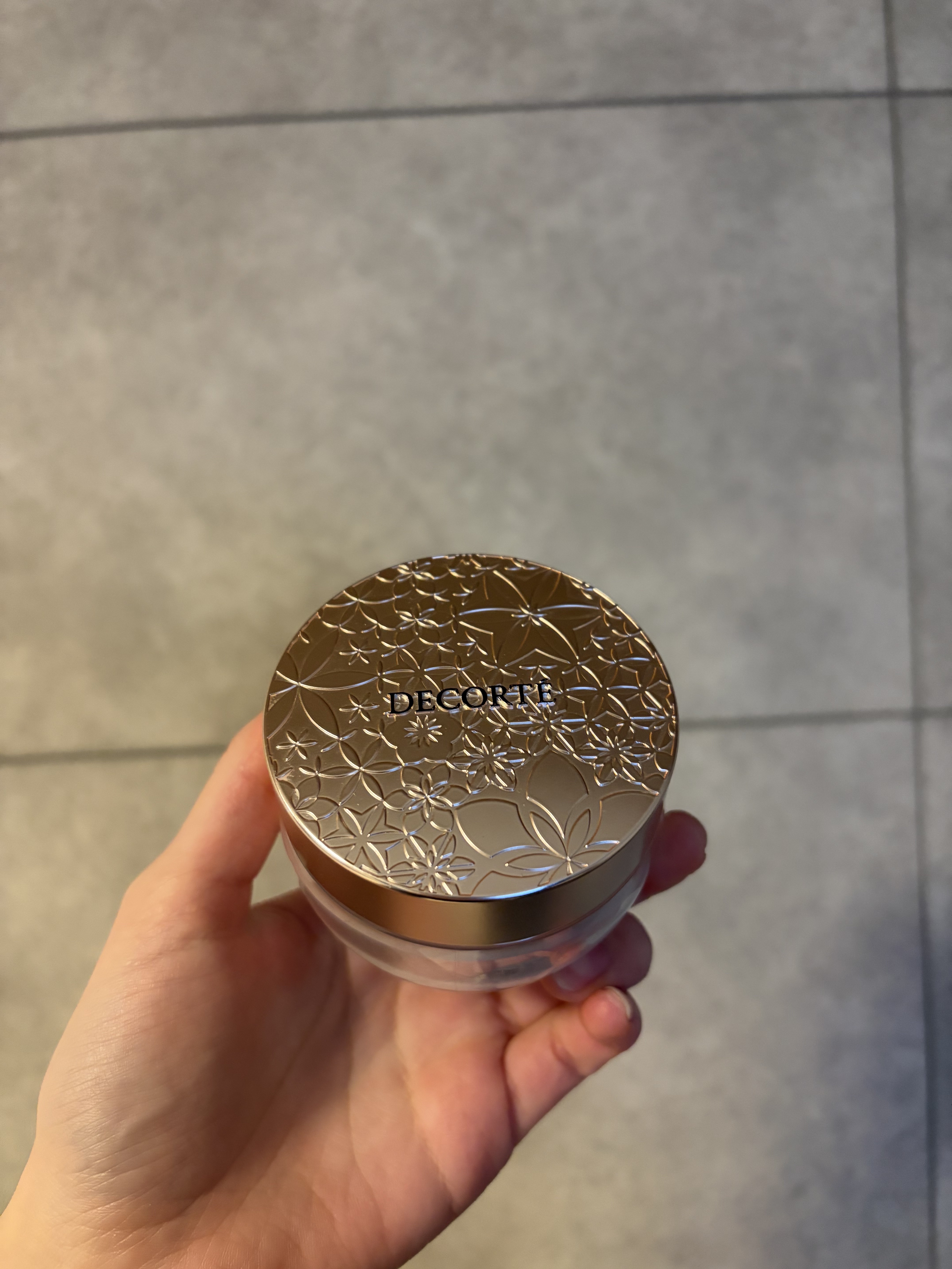 フェイスパウダー/DECORTÉ/ルースパウダーを使ったクチコミ（1枚目）