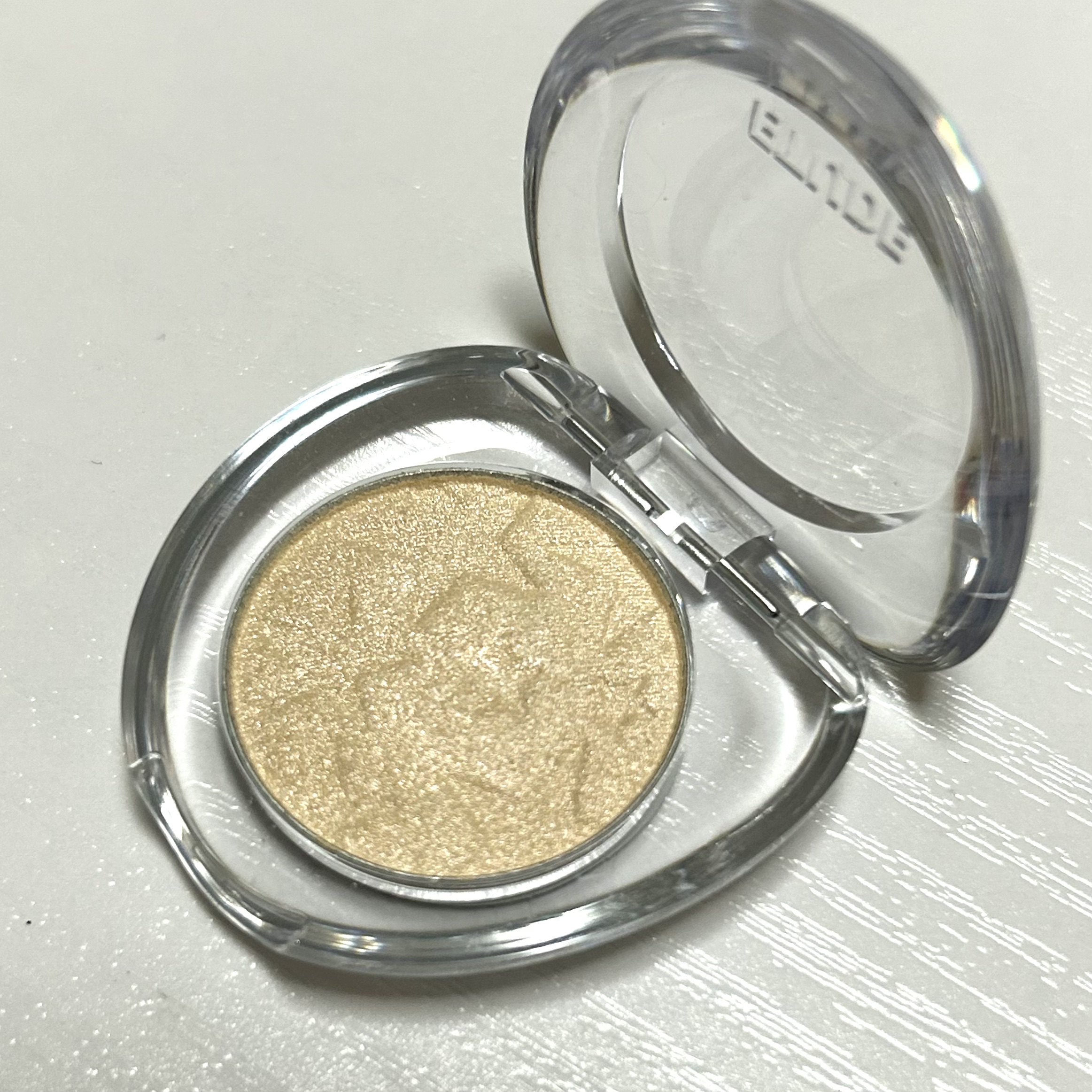 ワッツインマイアイズ/ETUDE/単色アイシャドウを使ったクチコミ（3枚目）