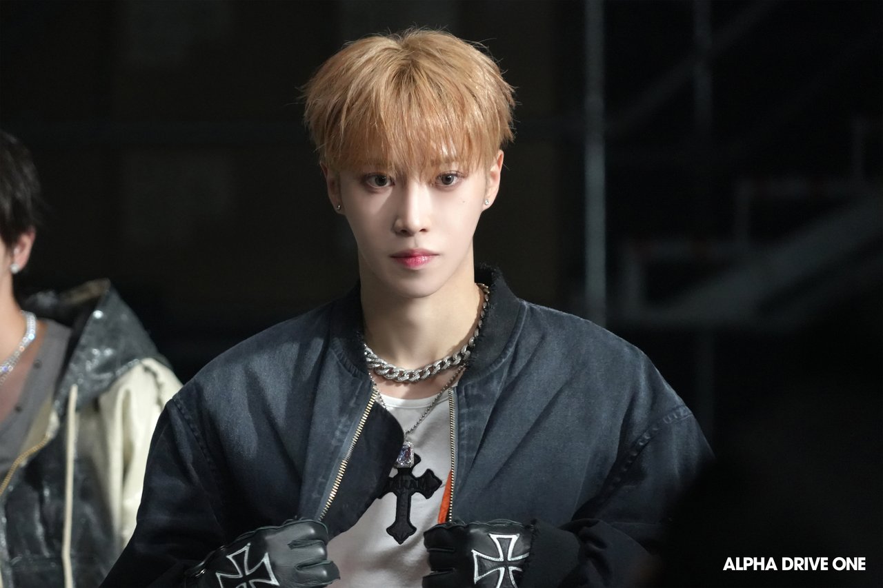 'FORMULA PERFORMANCE VIDEO' Behind Photo

part2

#archive#formula