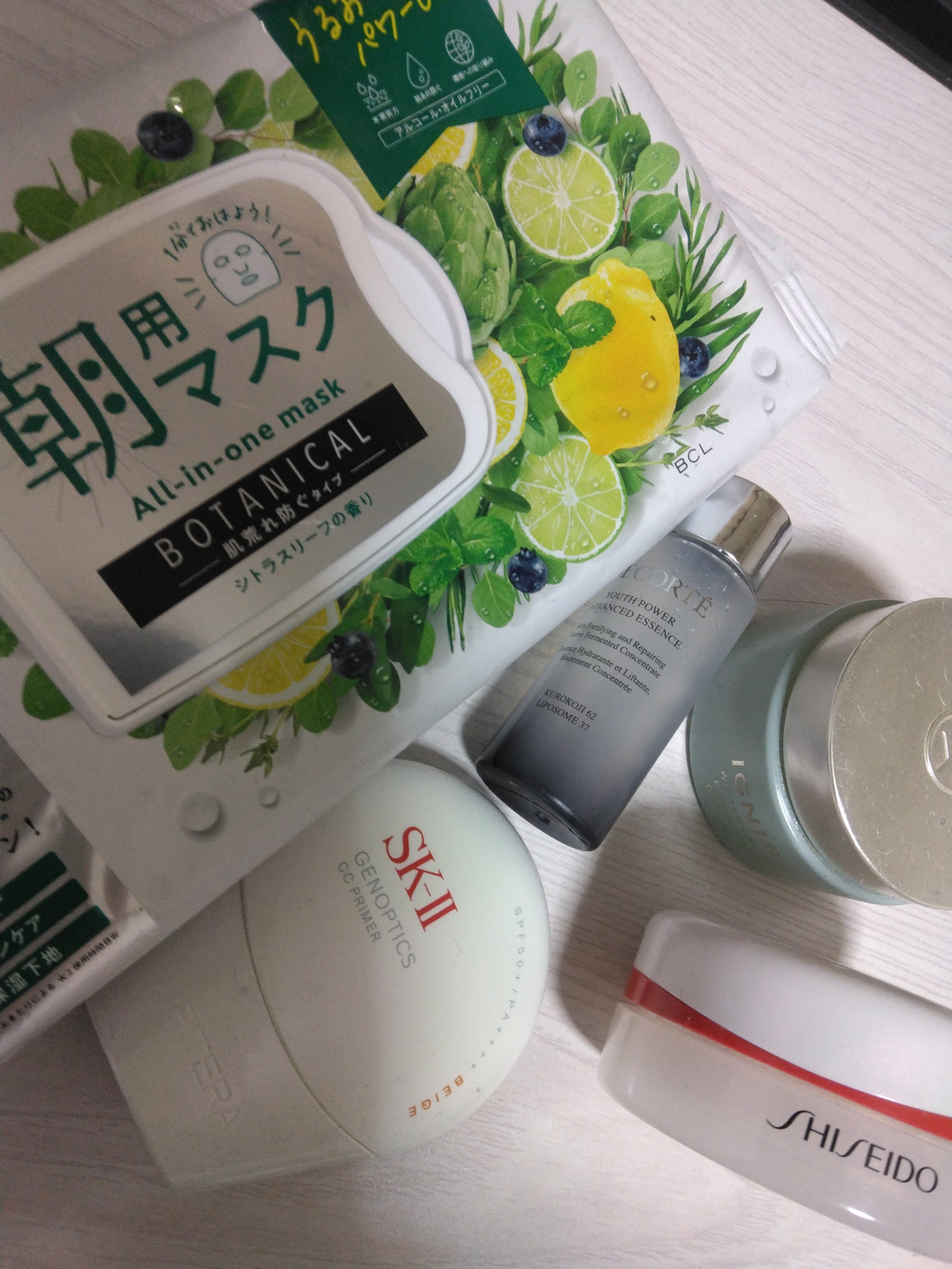 ホワイトニング エフフォーリア クリーム/IGNIS/フェイスクリームを使ったクチコミ（1枚目）