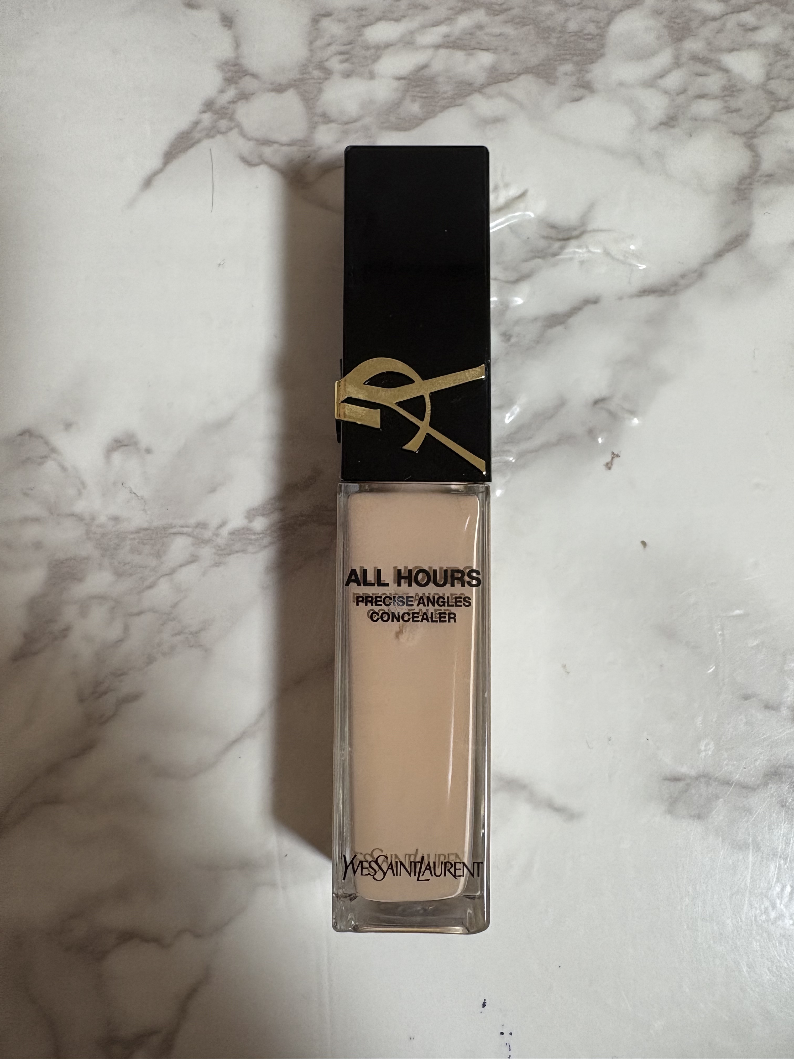 オールアワーズ コンシーラー/YVES SAINT LAURENT BEAUTE/リキッドコンシーラーを使ったクチコミ（1枚目）