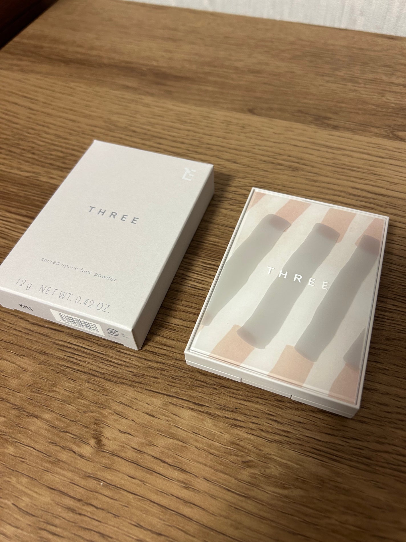THREE ディスコーダントダンス フェイスパウダー/THREE/プレストパウダーを使ったクチコミ(1枚目)