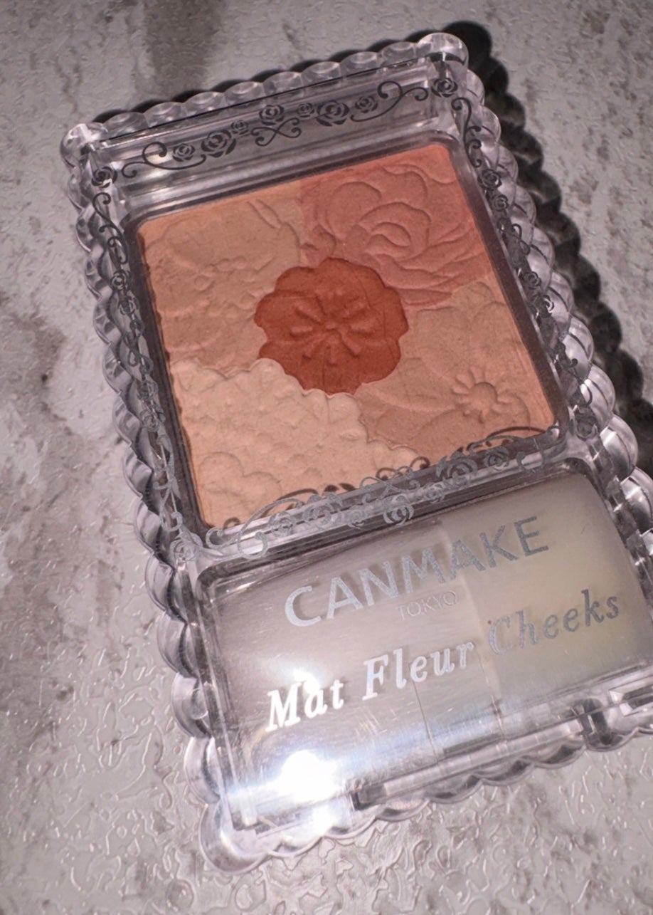 グロウフルールチークス/キャンメイク/パウダーチークを使ったクチコミ(1枚目)