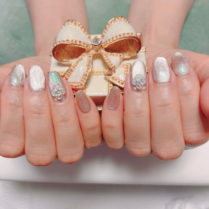 桜羽 on LIPS 「母にネイル💅★*ショートネイルを好む母の爪を伸ばして勝手にパー..」(1枚目)