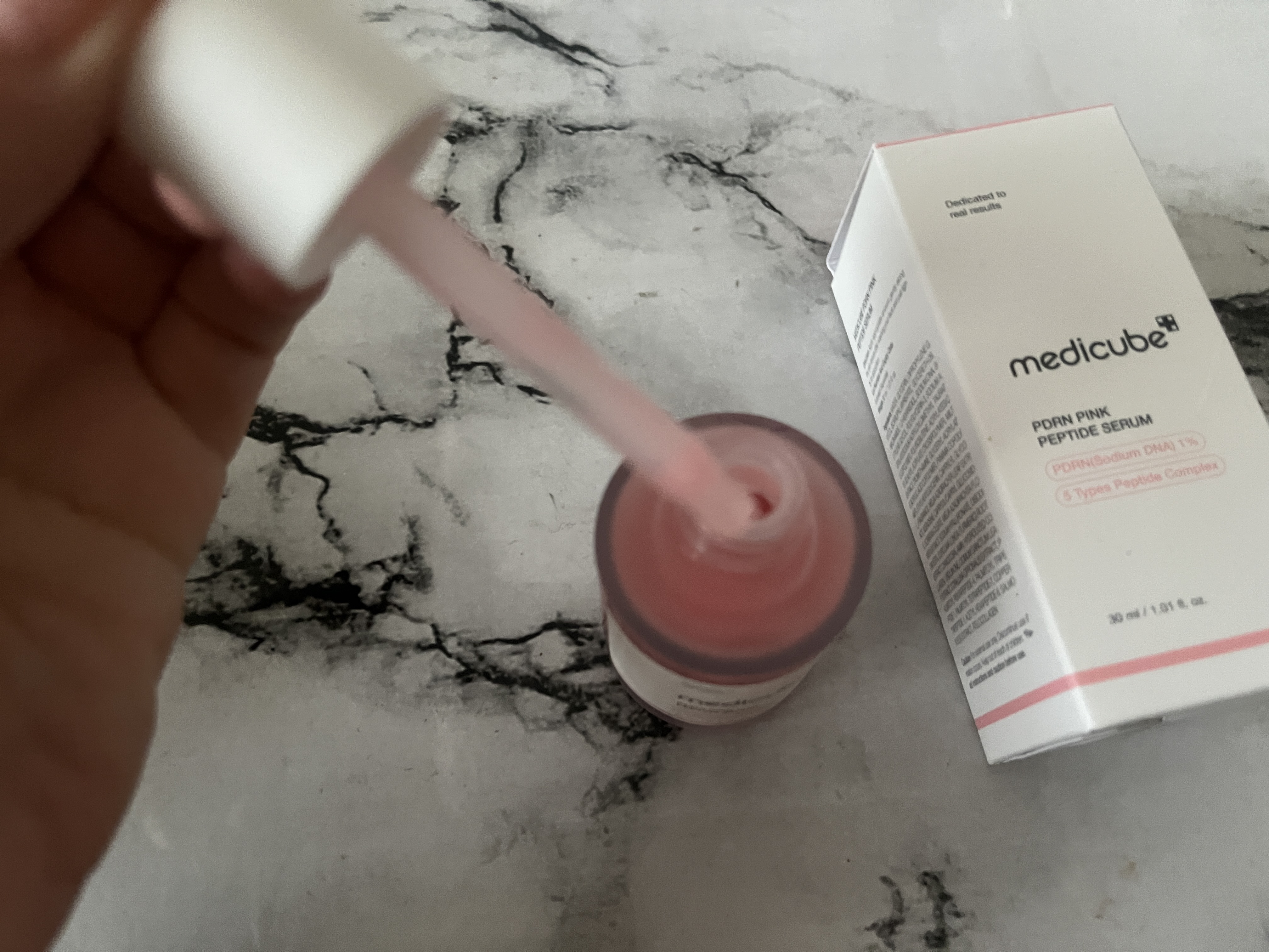 PDRNピンクアンプル PDRN 10,000ppm配合/MEDICUBE/美容液を使ったクチコミ（2枚目）
