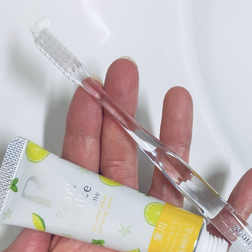 薬用パールホワイトプロシャイン ベルガモット＆ミント/美健コーポレーション/歯磨き粉を使ったクチコミ（2枚目）