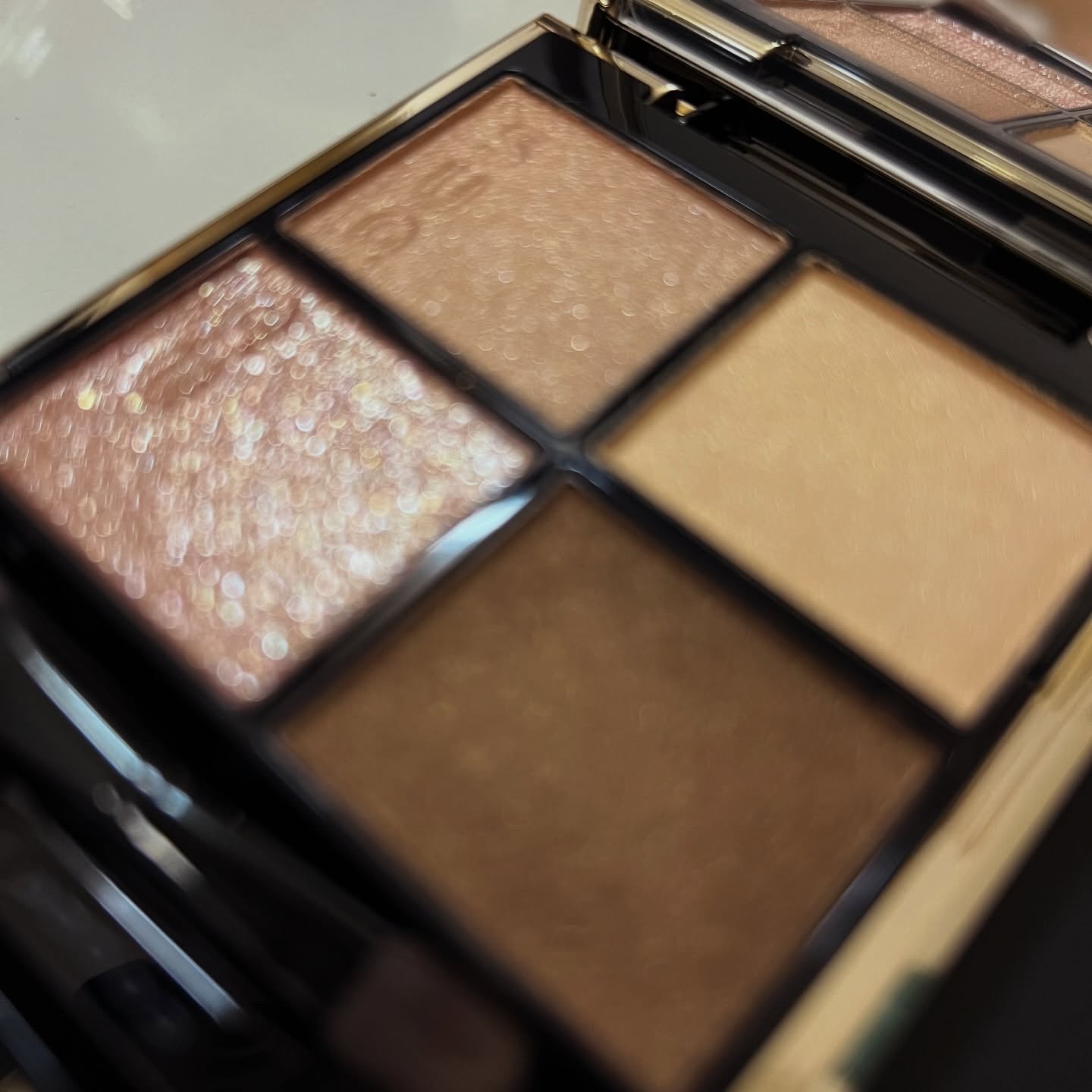 シグニチャー カラー アイズ/SUQQU/アイシャドウパレットを使ったクチコミ（2枚目）