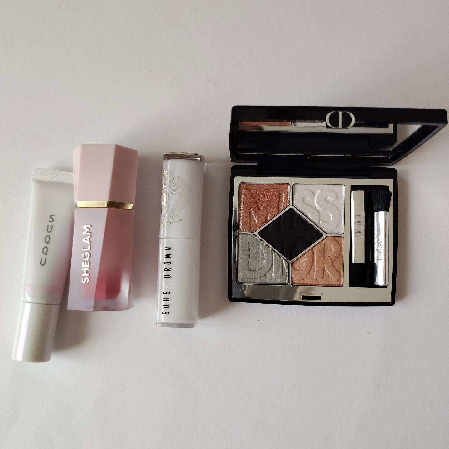 エクストラ カラー シャイン/BOBBI BROWN/口紅を使ったクチコミ（1枚目）