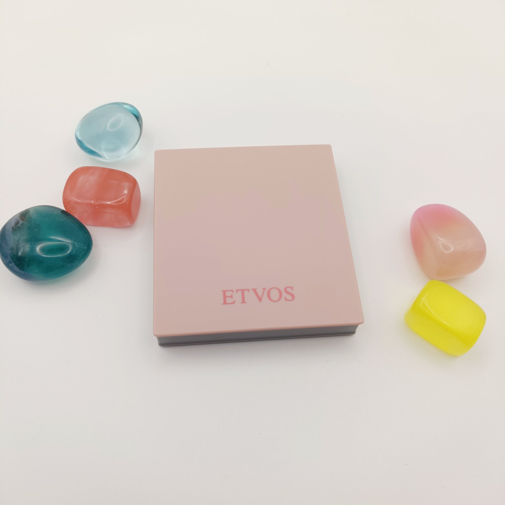 ミネラルクラッシィシャドー クワイエットグラム/エトヴォス/アイシャドウパレットを使ったクチコミ（1枚目）