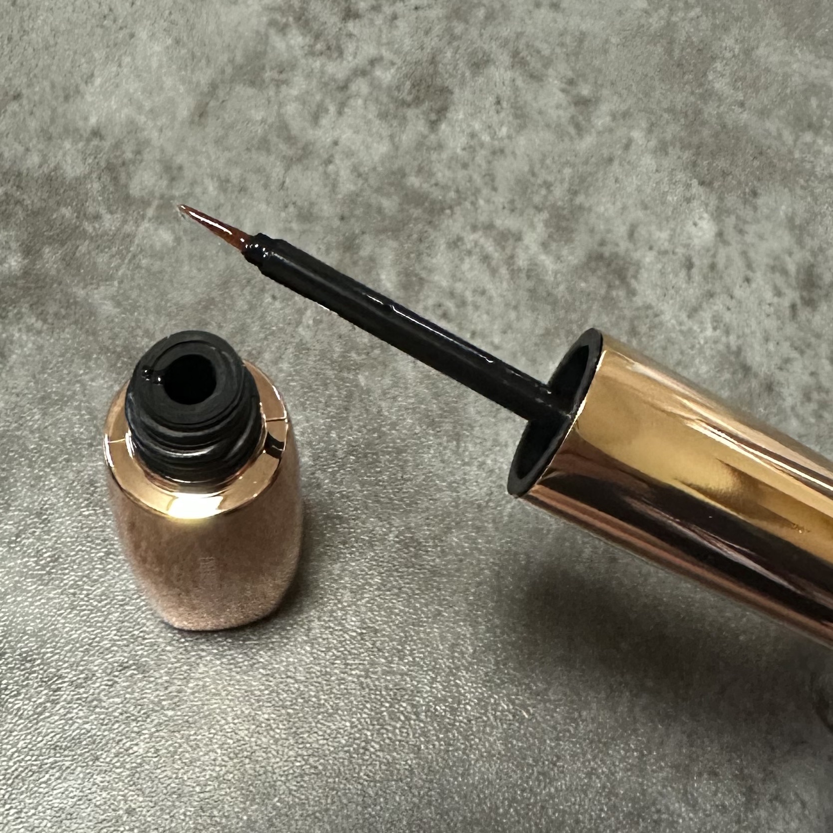 アイラッシュセラム100EX/COSNORI/まつげ美容液を使ったクチコミ（2枚目）