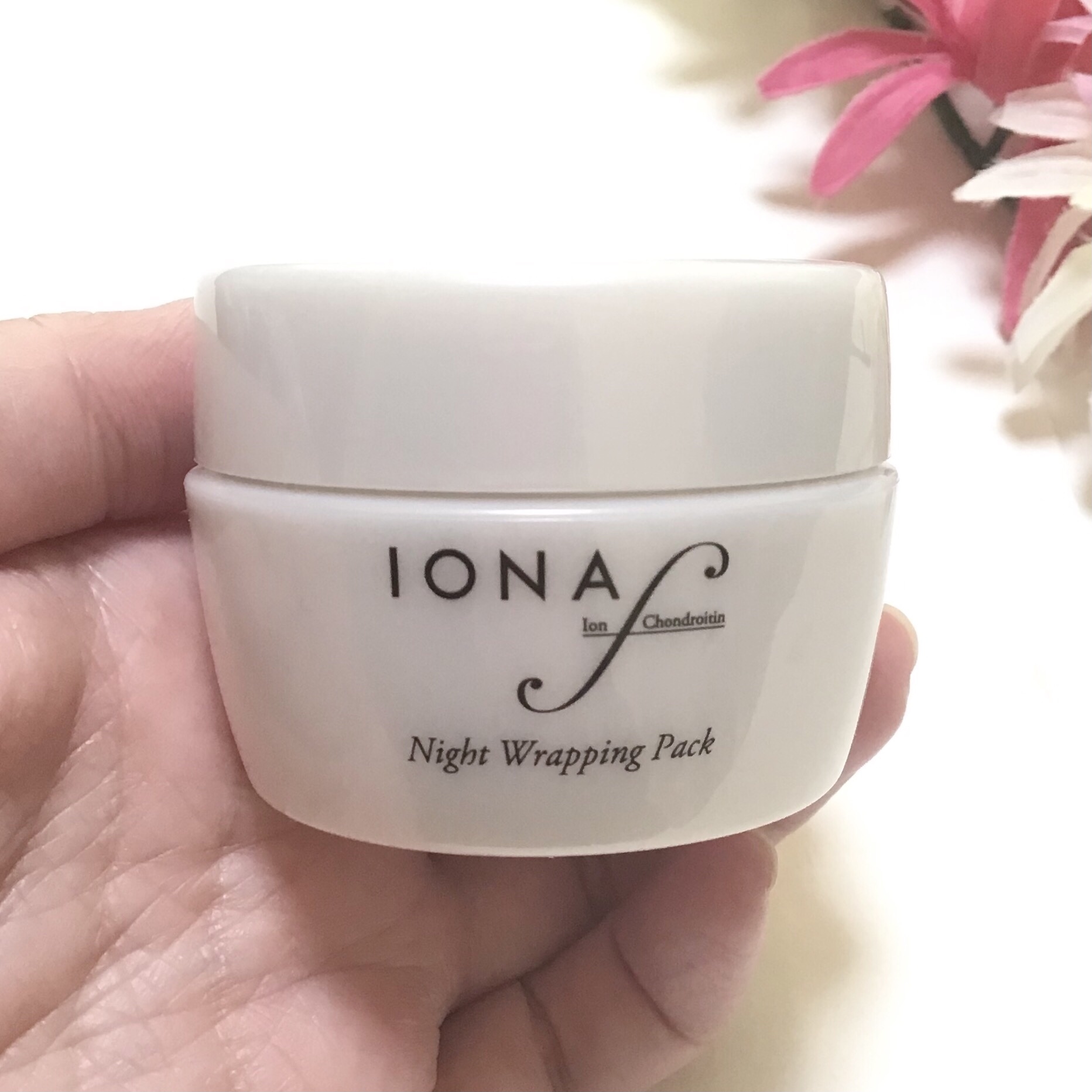 ナイトラッピングパック/イオナ エフ/フェイスクリームを使ったクチコミ（3枚目）