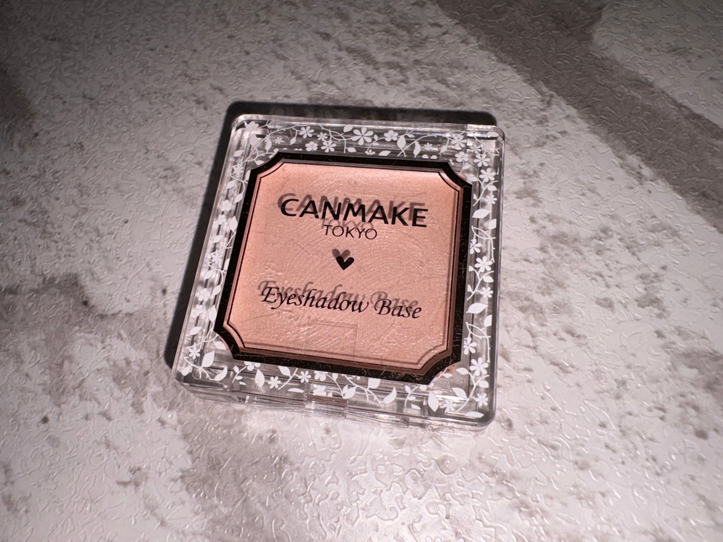 アイシャドウベース/キャンメイク/アイシャドウベースを使ったクチコミ(1枚目)