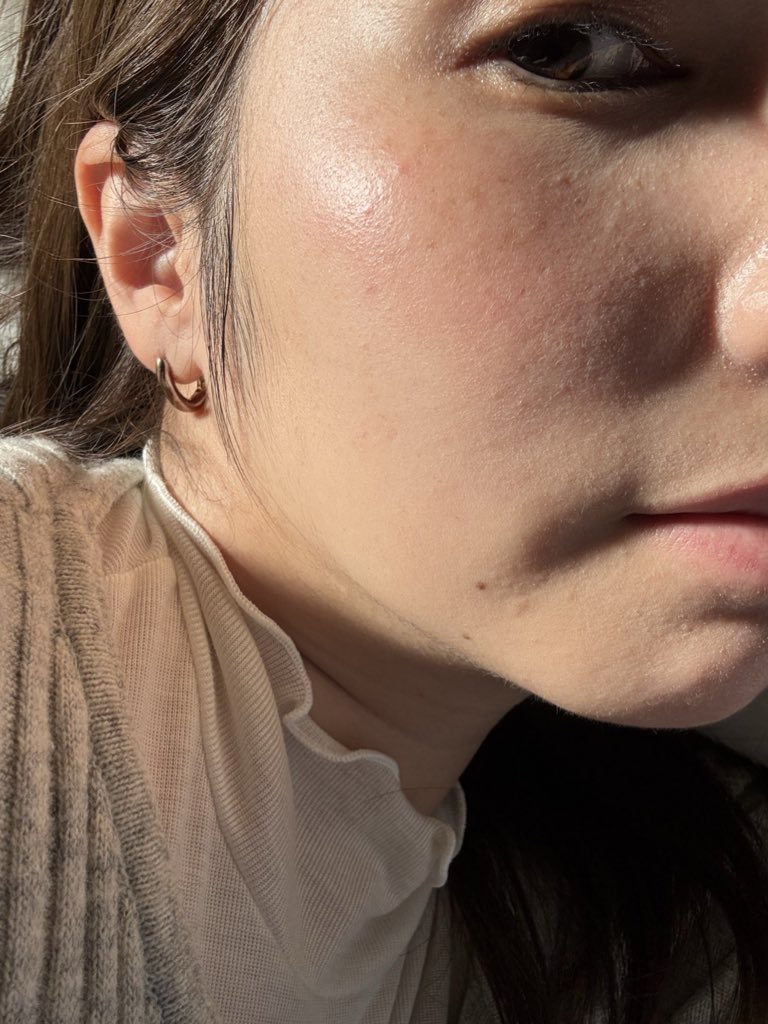 フィー クッションガラスオリジナル/fwee/クッションファンデーションを使ったクチコミ（2枚目）