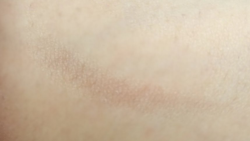 rom&nd スライドインシングルのクチコミ「あっという間に涙袋爆誕✨️2枚目写真光の加減で少し分かりにくいかもしれないんですが実際見ると発.....」（2枚目）