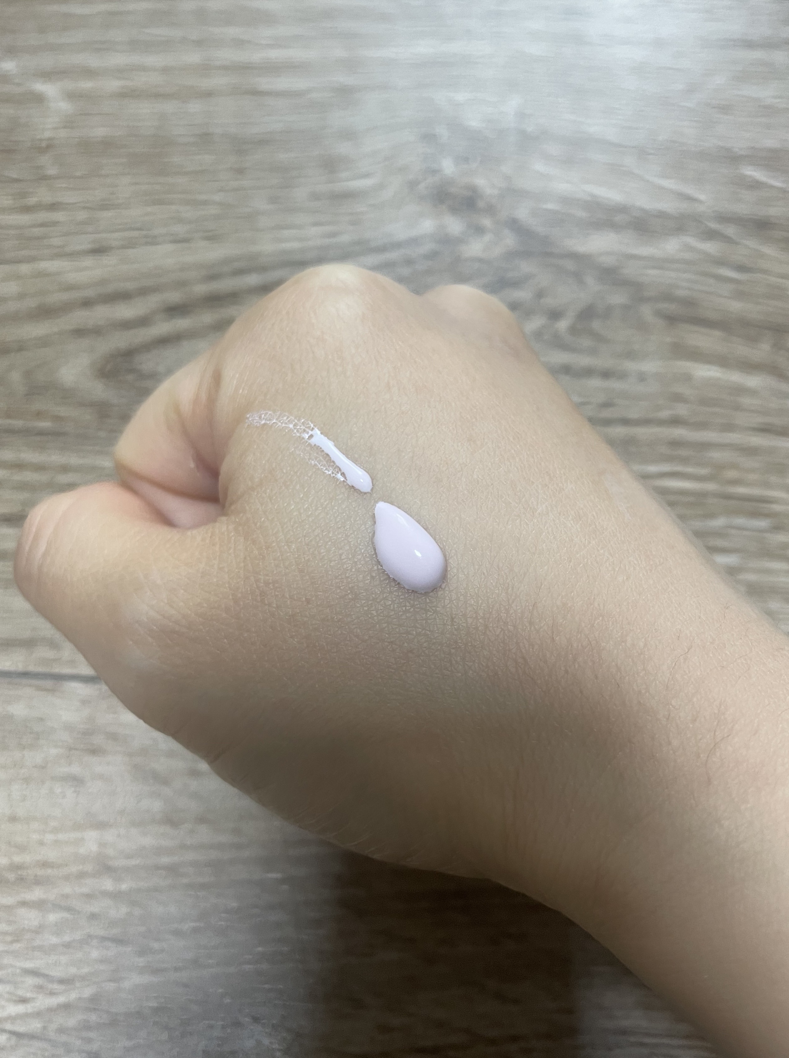 ウォータースプラッシュシカトーンアップクリーム/espoir/化粧下地を使ったクチコミ（2枚目）