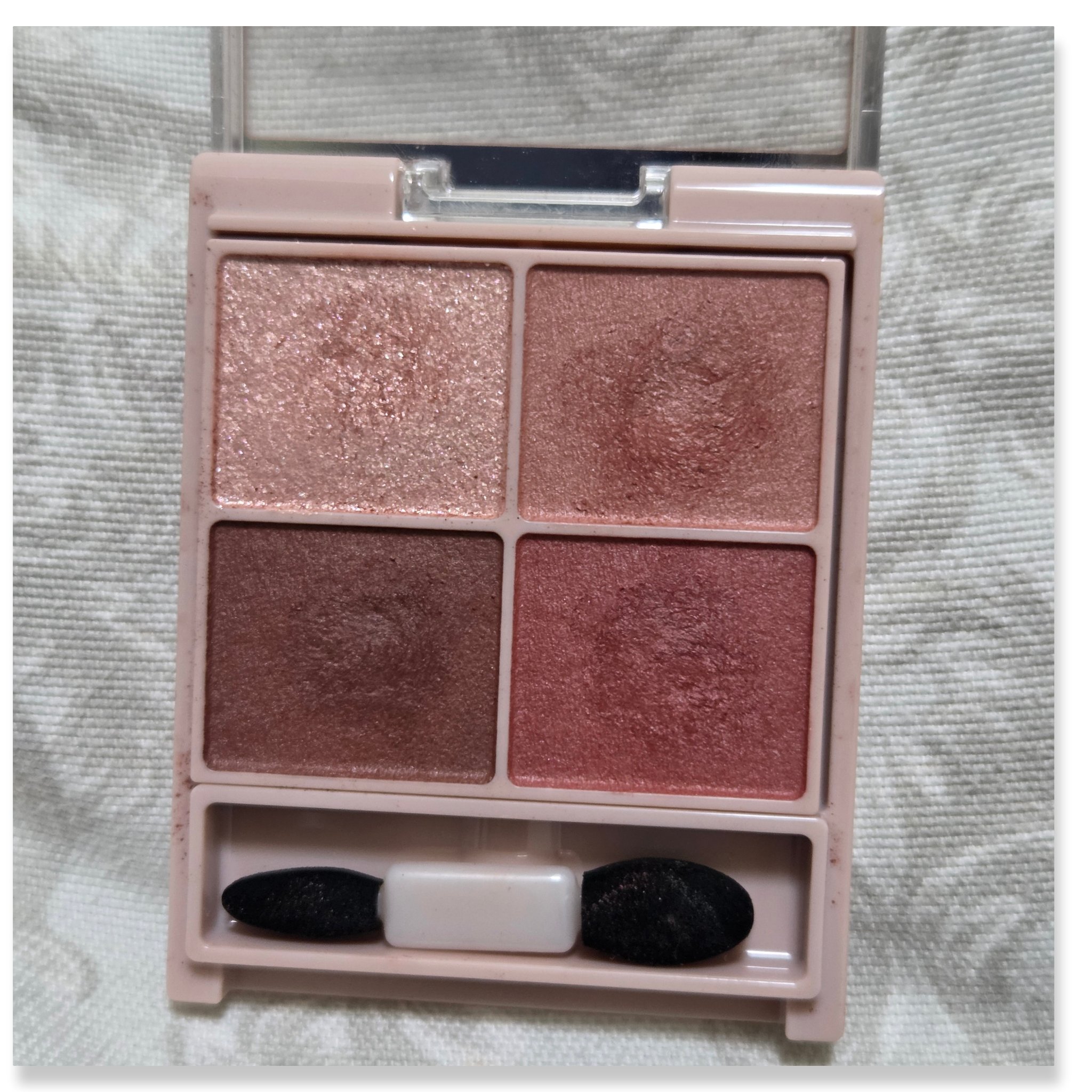 シルキースフレアイズ（マットタイプ）/キャンメイク/アイシャドウパレットを使ったクチコミ（3枚目）