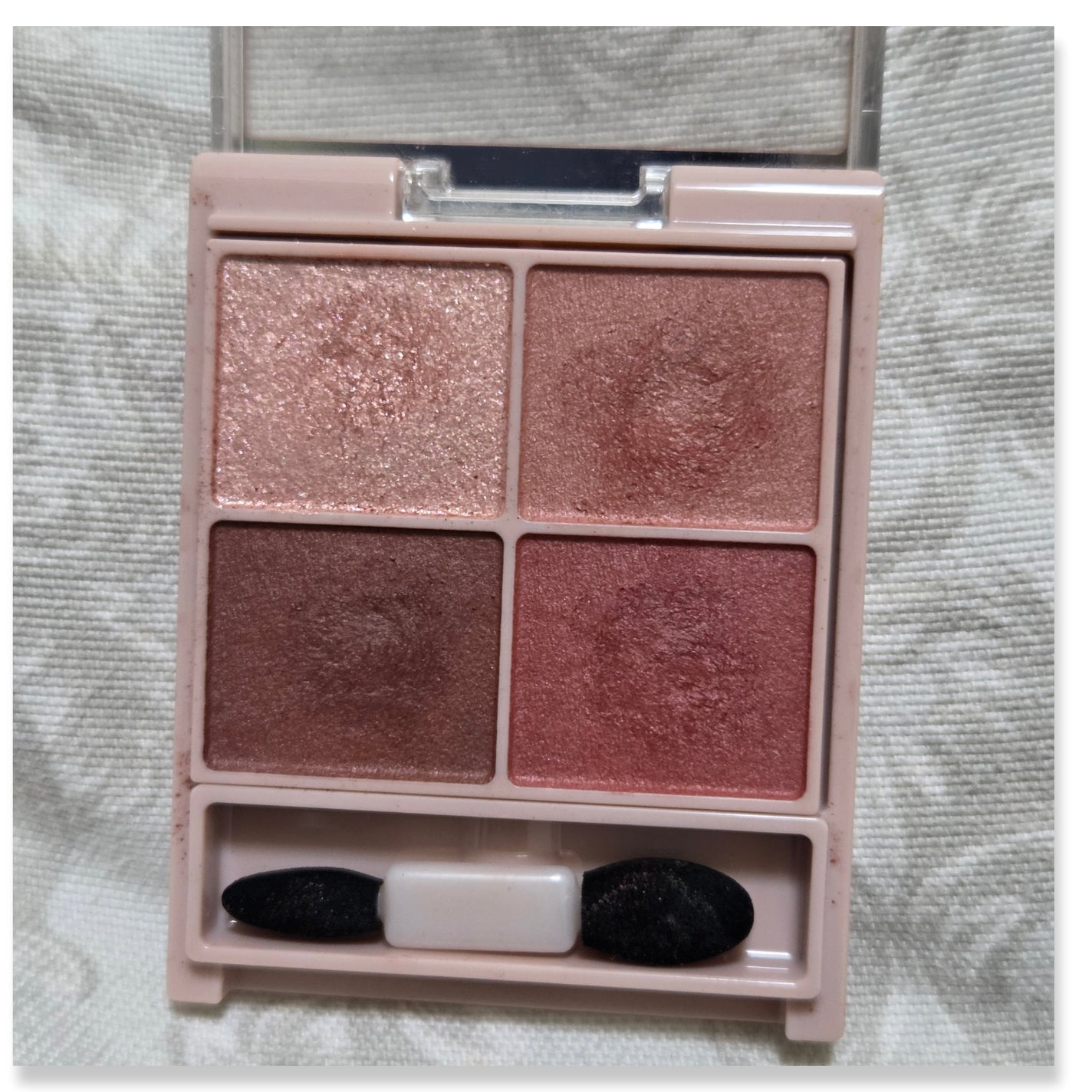 シルキースフレアイズ(マットタイプ)/キャンメイク/アイシャドウパレットを使ったクチコミ(3枚目)