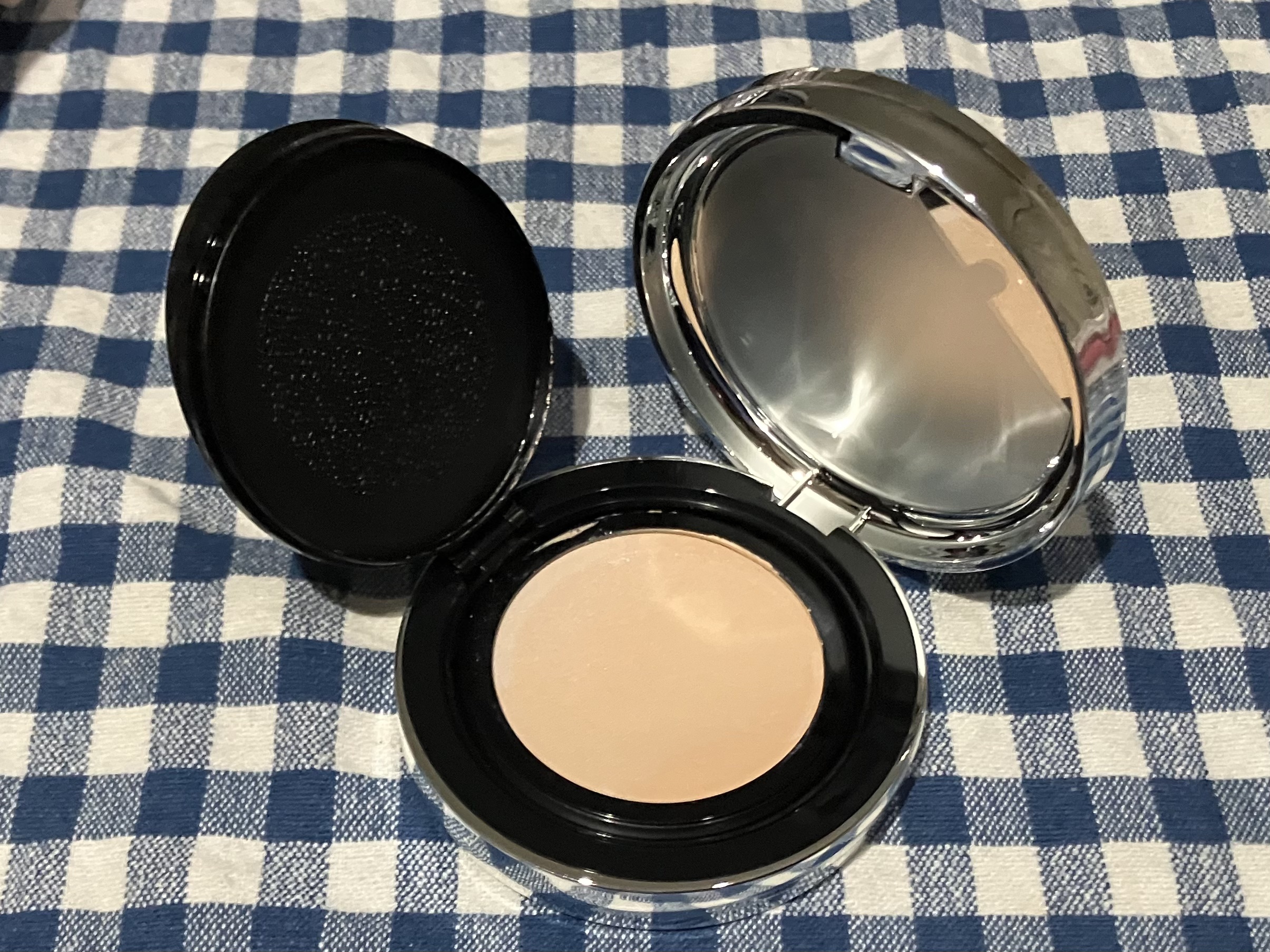 エッセンスコンシーリング UV クッションファンデーション B03/PERFECT DIARY/クッションファンデーションを使ったクチコミ（3枚目）