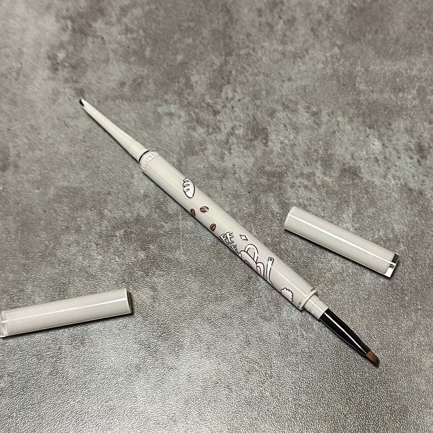 コーヒーシリーズ ダブルジェルアイライナーペンシル/VEECCI/ジェルアイライナーを使ったクチコミ(2枚目)