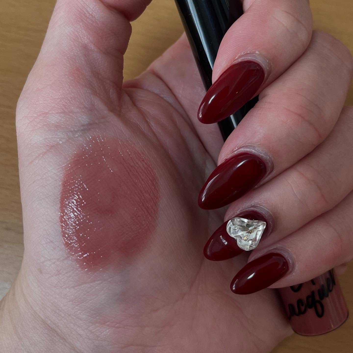 アクアリィ ブースト リップラッカー/リンメル ロンドン/リップグロスを使ったクチコミ（3枚目）