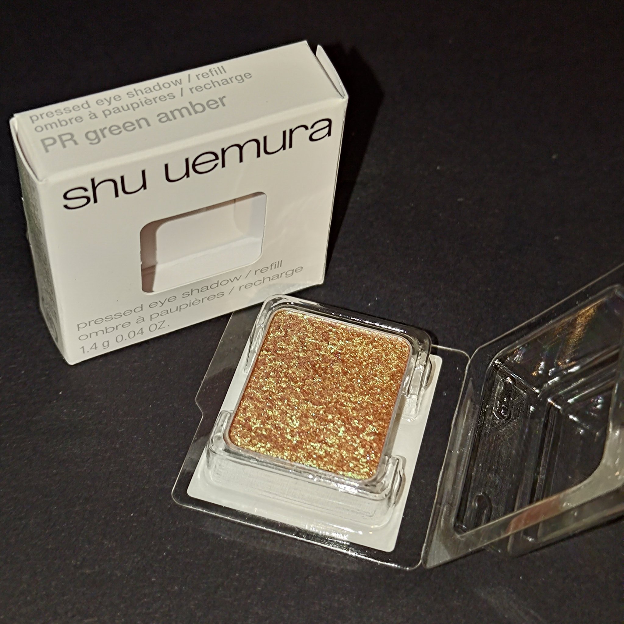 shu uemura
■プレストアイシャドー/グリーンアンバー

ZOZOポイントとの神々の戯びの末に衝動買いしました
緑金ン゙ン゙ｶﾞﾜｲｲｲ

#コスメ購入品  #わたしに贈る癒し美容 