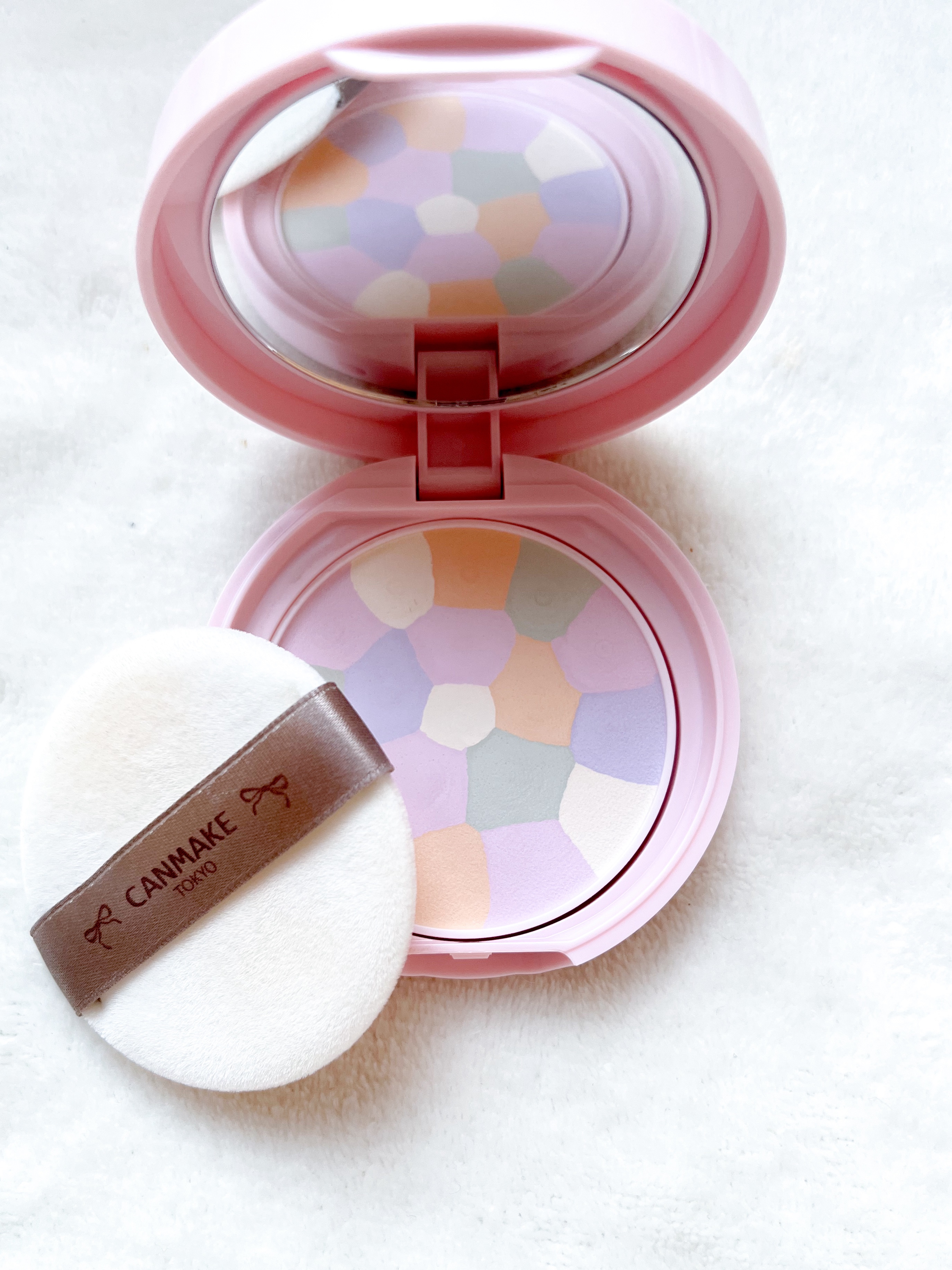 マシュマロフィニッシュパウダー　～Abloom～/キャンメイク/プレストパウダーを使ったクチコミ（3枚目）