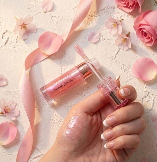 トゥインクルジュエリープランパー/キャンメイク/リップグロスを使ったクチコミ（2枚目）