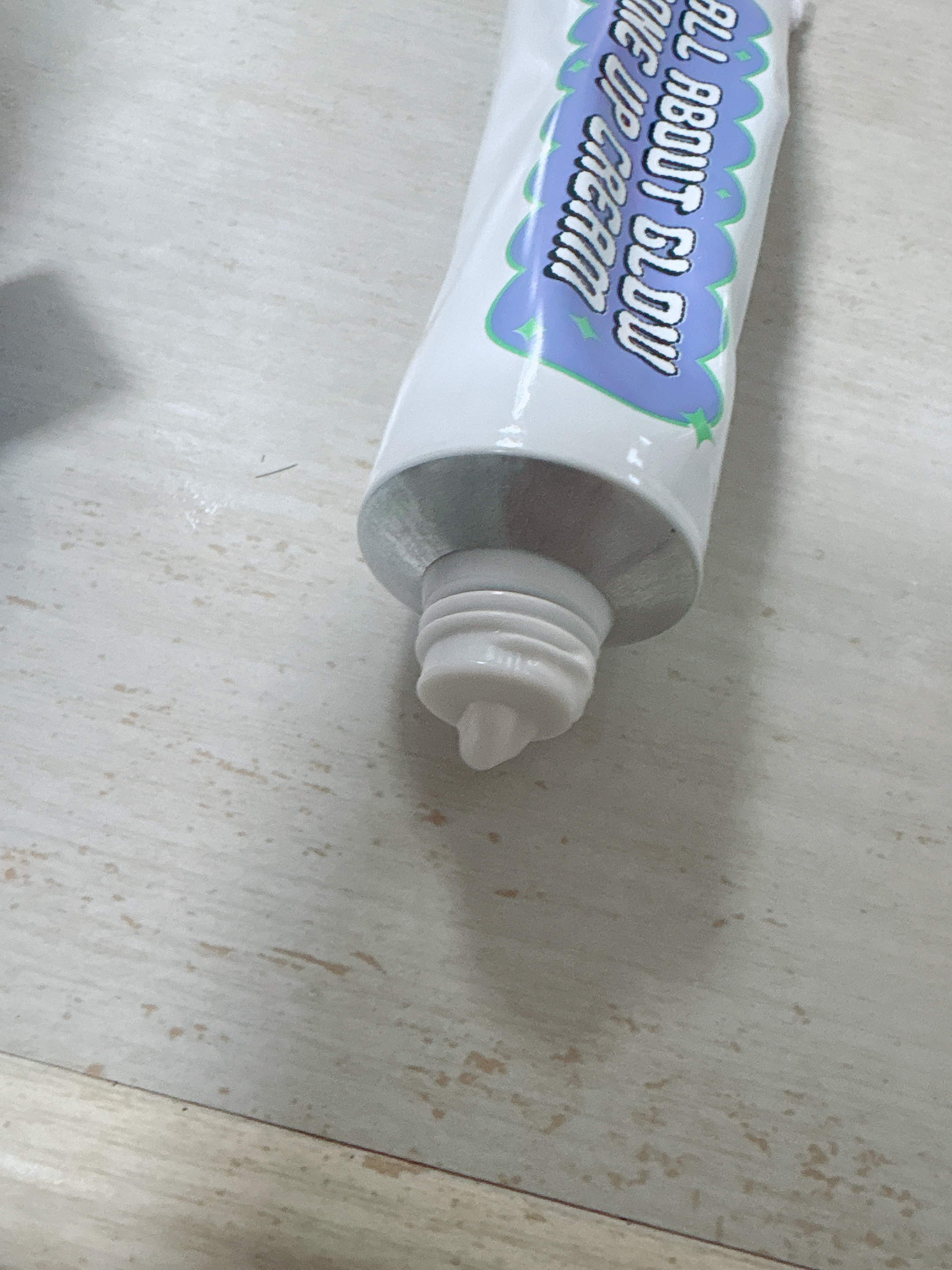 オールアバウトグロウトーンアップクリーム/CHASIN'RABBITS/化粧下地を使ったクチコミ（2枚目）