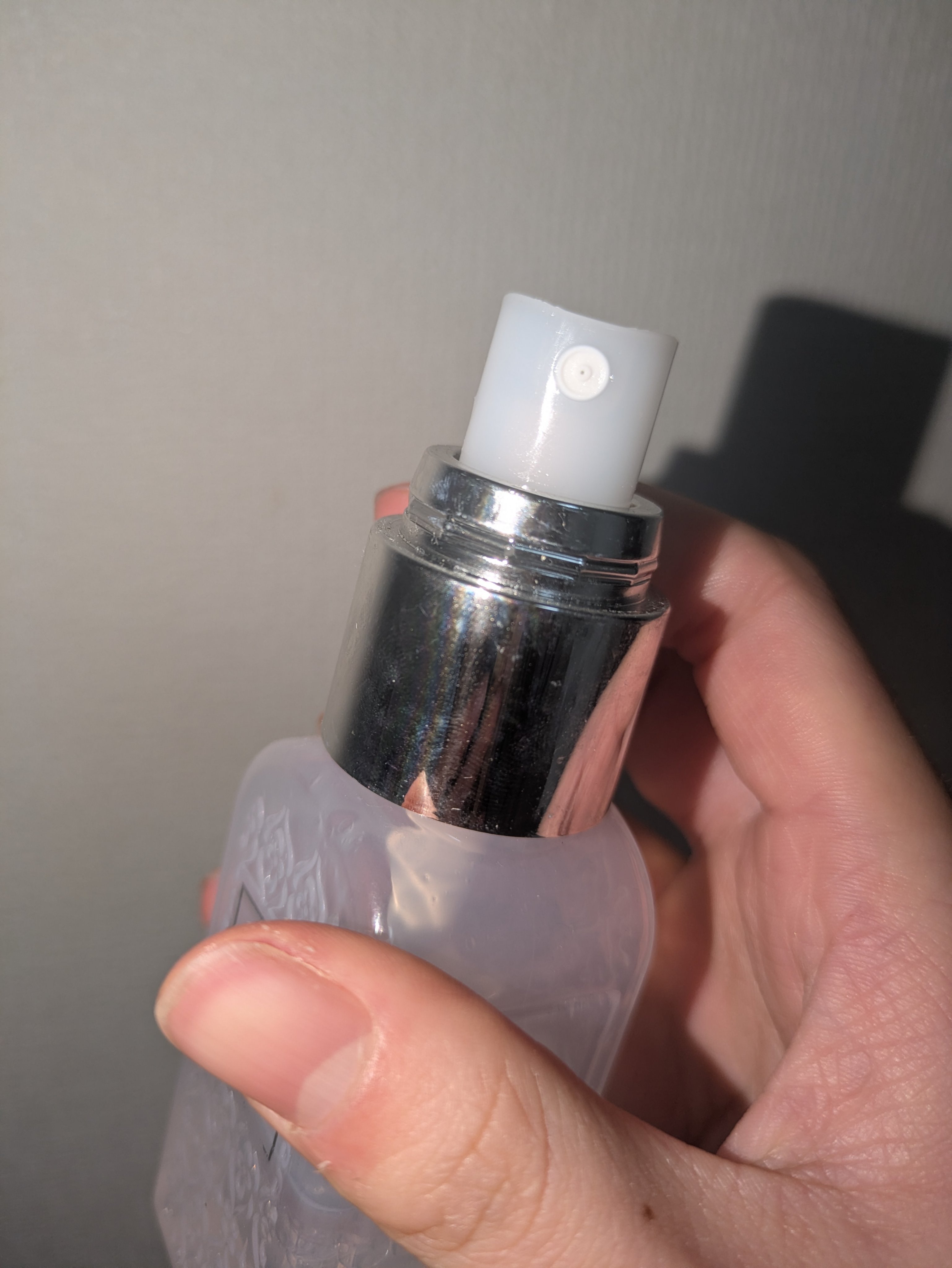 クリスタル グロウ&フィックス ミスト/JILL STUART/フィックスミストを使ったクチコミ（2枚目）