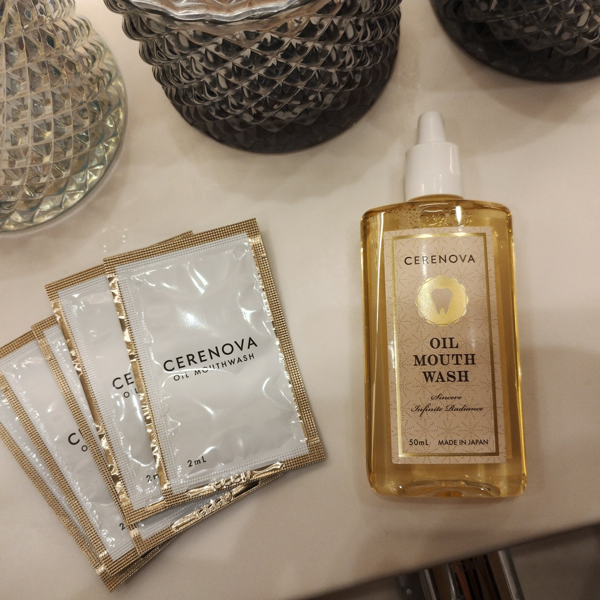 
3ヶ月に一度の歯医者通院🦷
よく手入れされていると褒められました🥰

乾燥の季節のうるおい補給やマスク時の口内ケアにも有効な口腔化粧品【CERENOVA】『オイルマウスウォッシュ』を最近使っているからかなと😘

 少量で広がるオイル