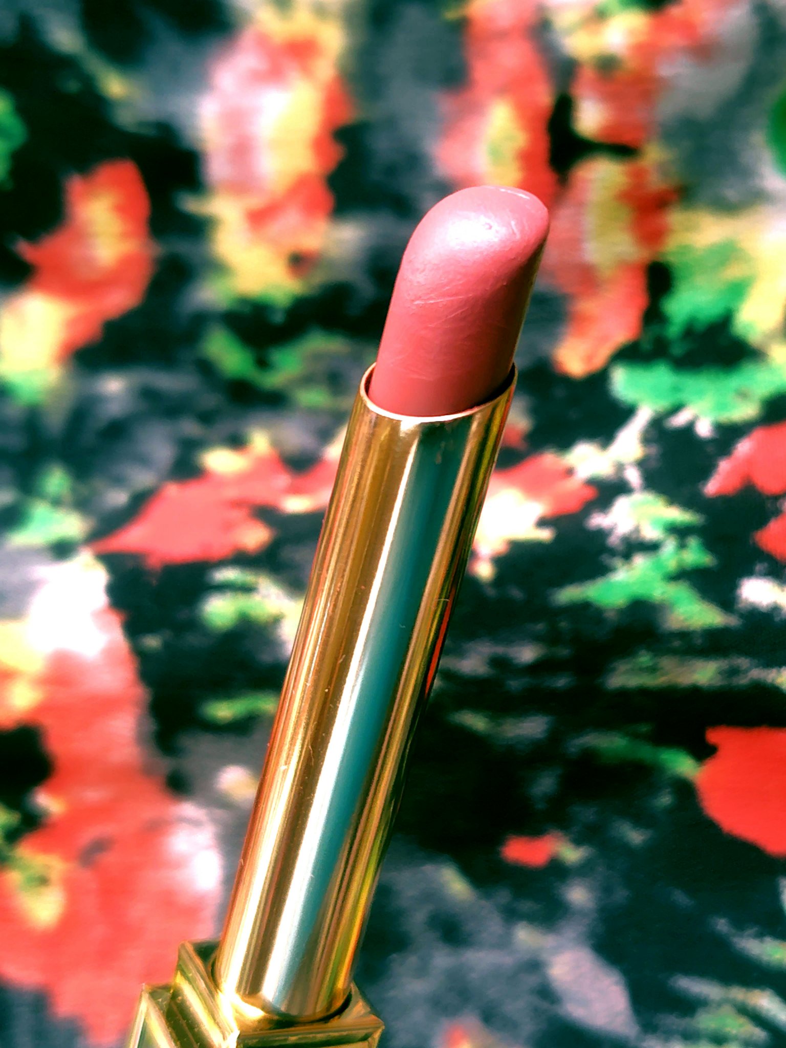 TOM FORD BEAUTY スリム リップ カラー シャインのクチコミ「年の瀬に２０２５年購入品振り返りコーナー🐍

TOM FORD BEAUTY💫

スリム リッ.....」（3枚目）