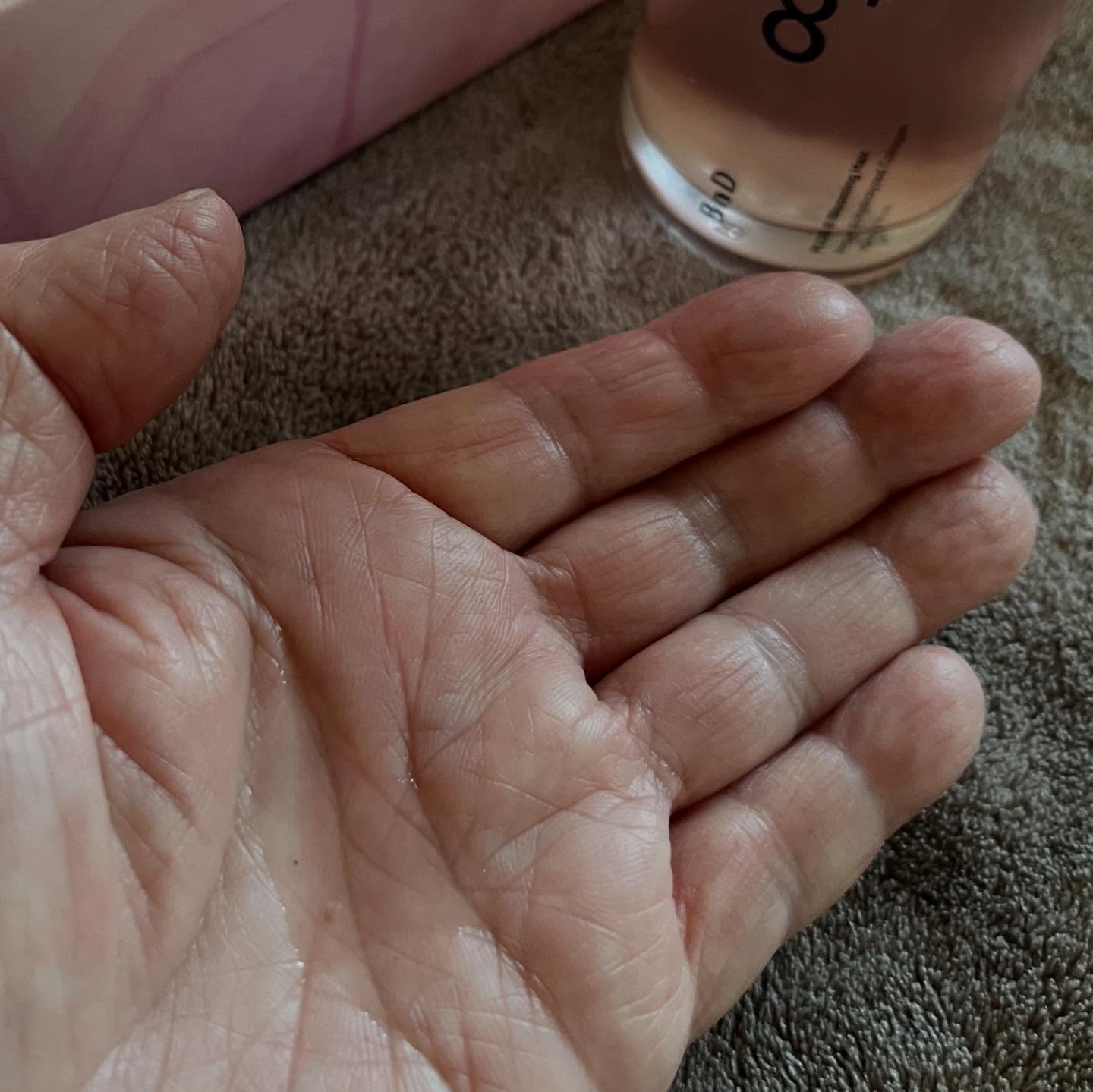 8+ブルーミングヘアオイル　ナチュラルフローラルの香り/BnD/ヘアオイルを使ったクチコミ（3枚目）