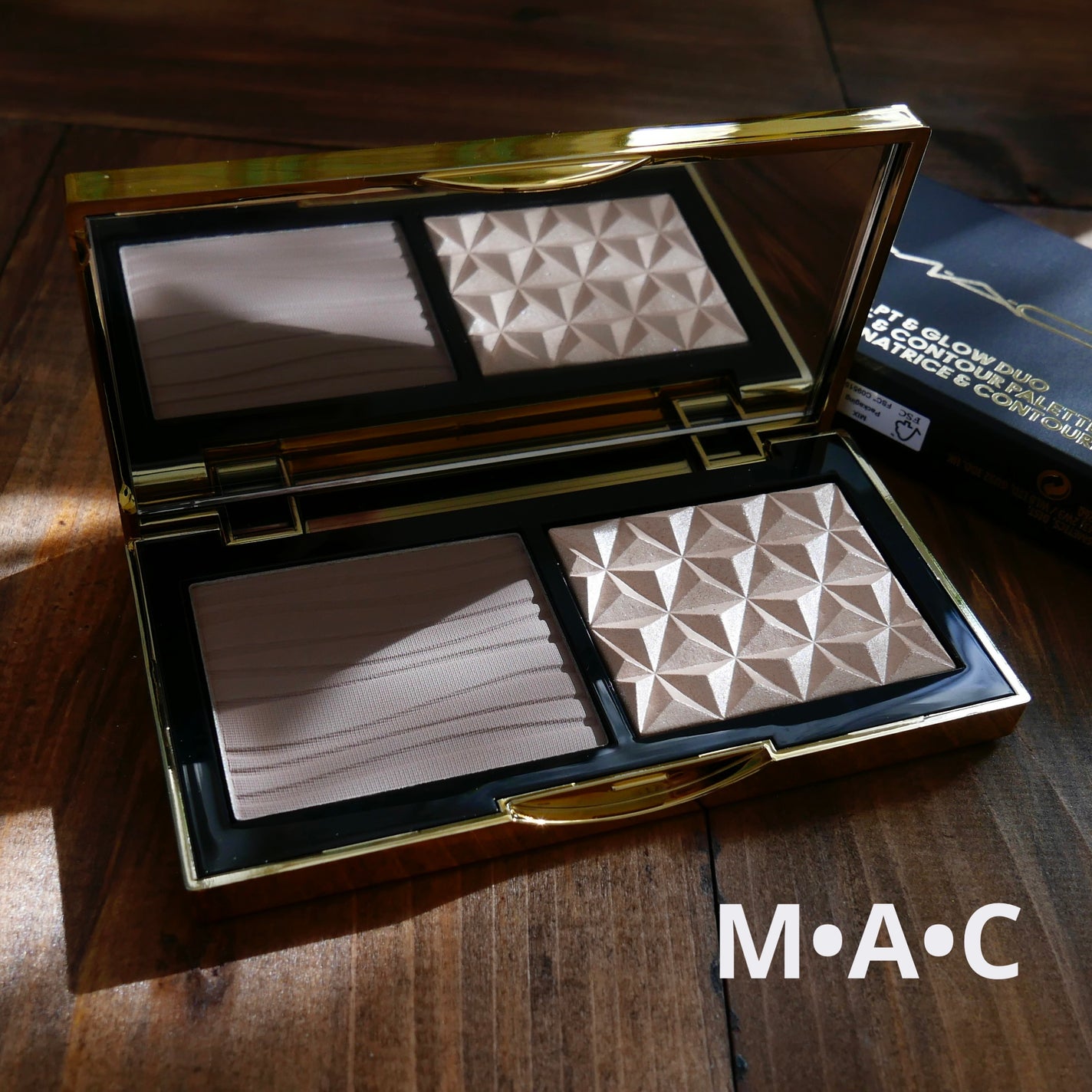 スカルプト&グロウ デュオ ハイライト&コントアーパレット/M・A・C/プレストパウダーを使ったクチコミ(1枚目)