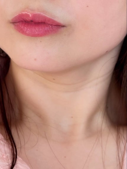 トーン ペタル エッセンス カラー バター/to/one/リップグロスを使ったクチコミ(3枚目)