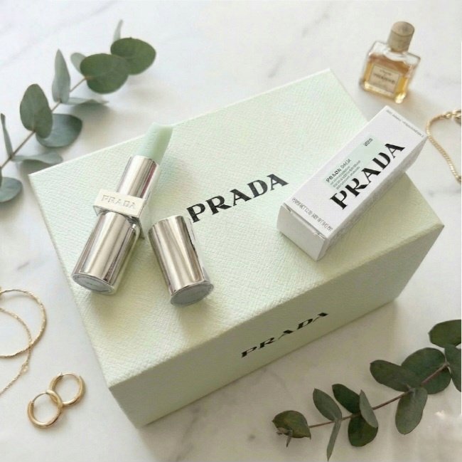 リップ バーム オプティマイジング ケア/PRADA BEAUTY/リップバームを使ったクチコミ（1枚目）