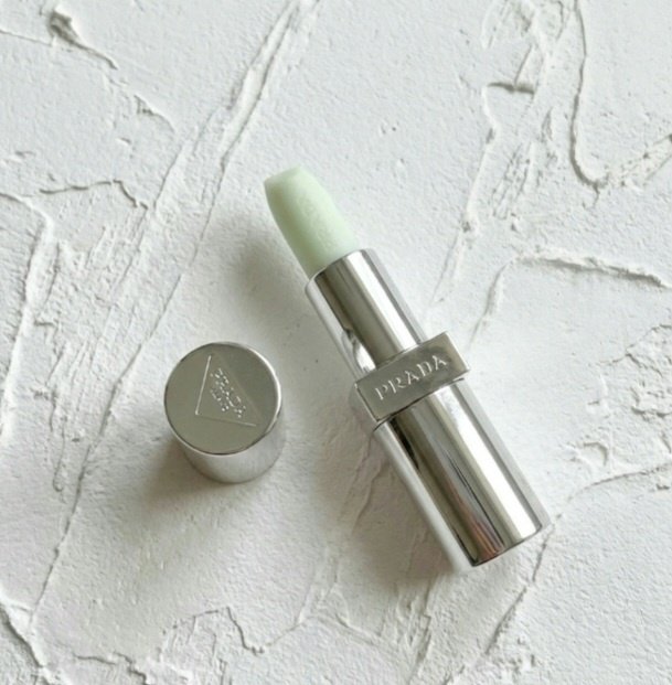 リップ バーム オプティマイジング ケア/PRADA BEAUTY/リップバームを使ったクチコミ（2枚目）