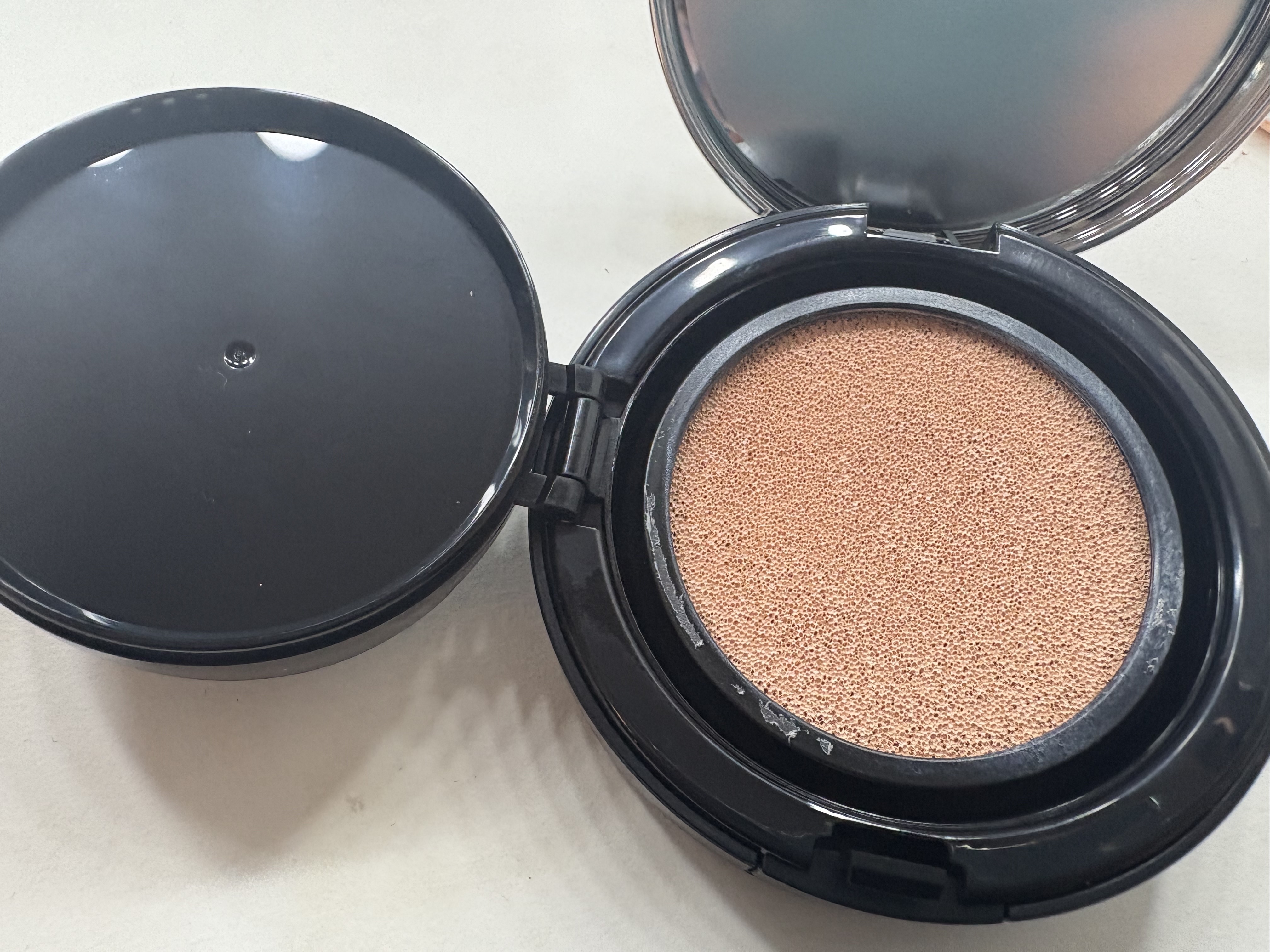 ネーミング レイヤード フィットクッション/NAMING./クッションファンデーションを使ったクチコミ（2枚目）