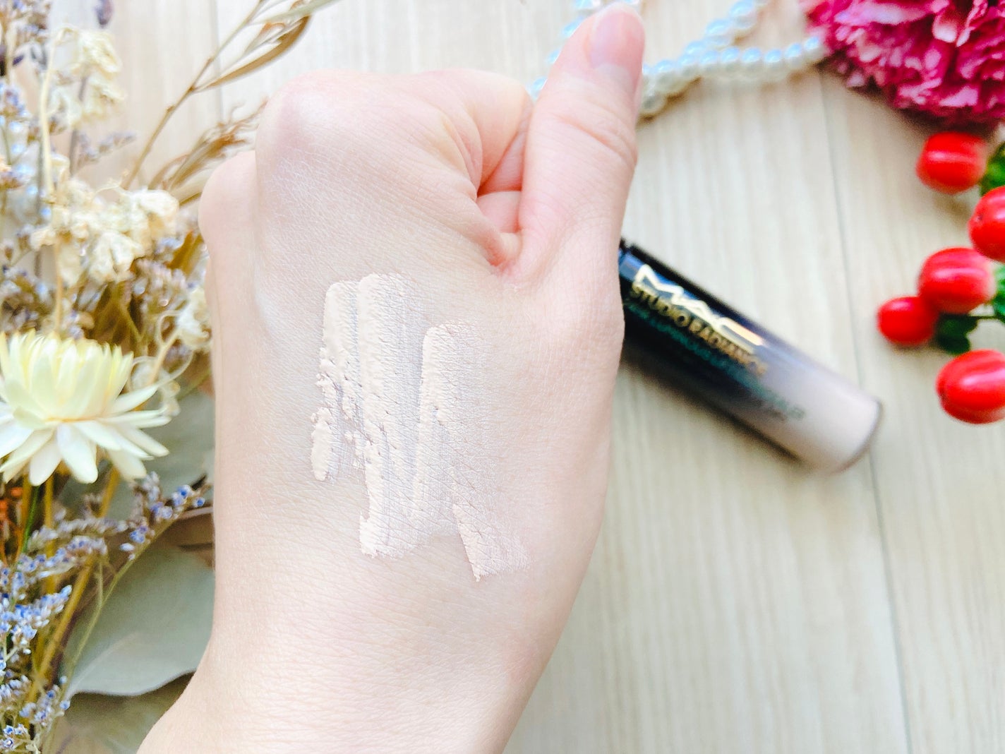 スタジオ ラディアンス 24 ルミナス コンシーラー/M・A・C/リキッドコンシーラーを使ったクチコミ(8枚目)