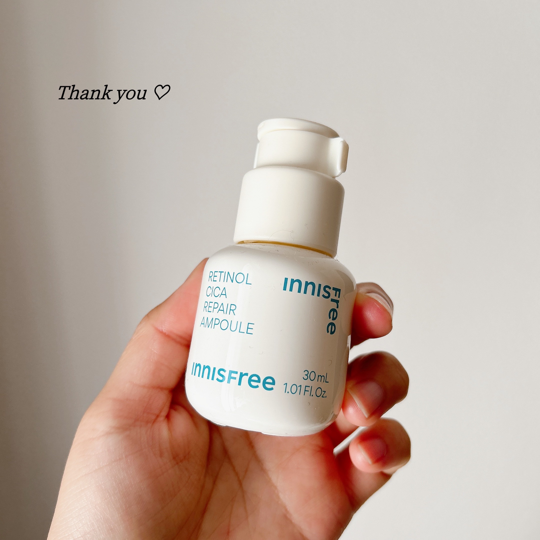 \ 使い切りレビュー💚💚 /

innisfree
レチノールシカリペアセラム
使い切りました🤲🏻

すでに5個くらい使い切ってる！
レチノールだけどシカも入ってるので
使いやすい🦌💚

柔らかくてなめらかなテクスチャー。
伸び