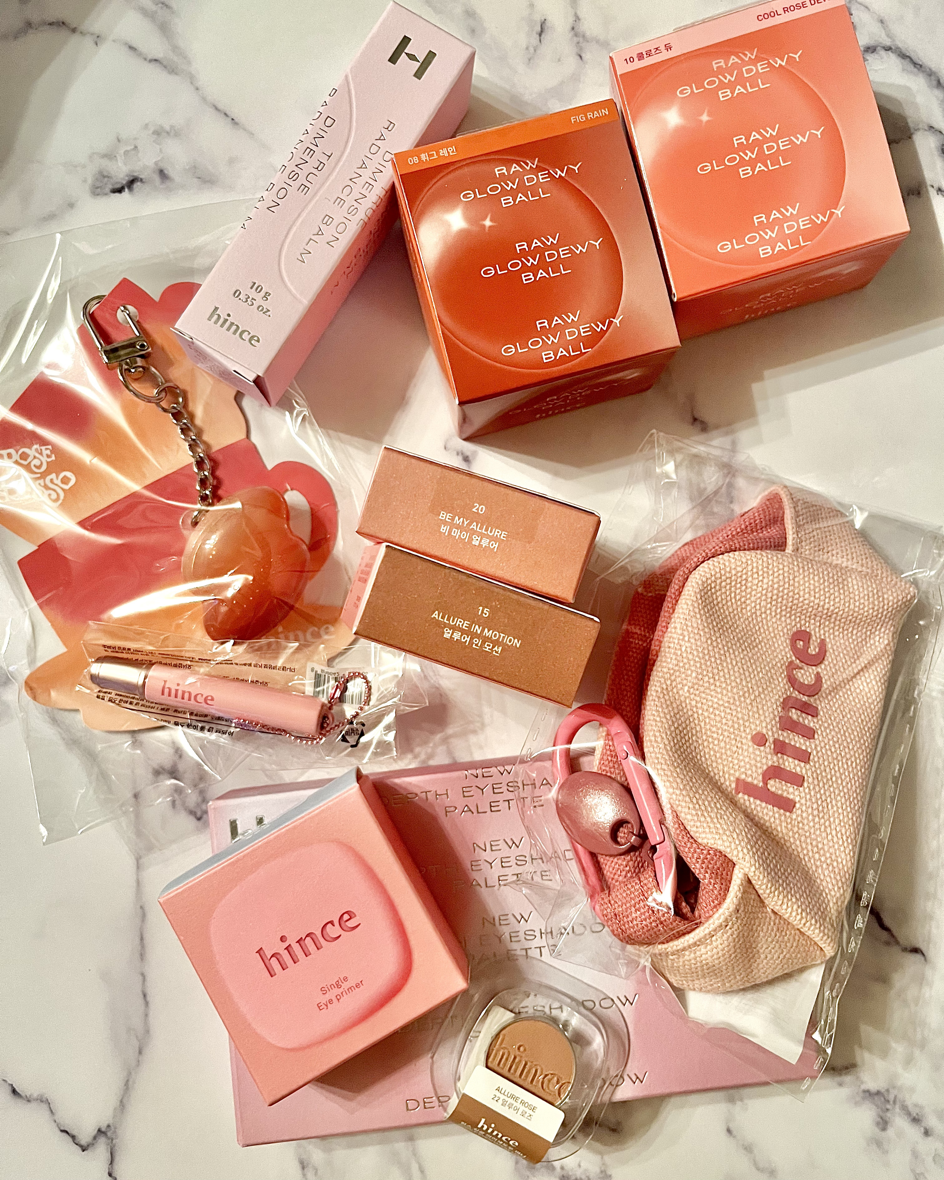 ロウグロウデューイーボール/hince/リップバームを使ったクチコミ（1枚目）