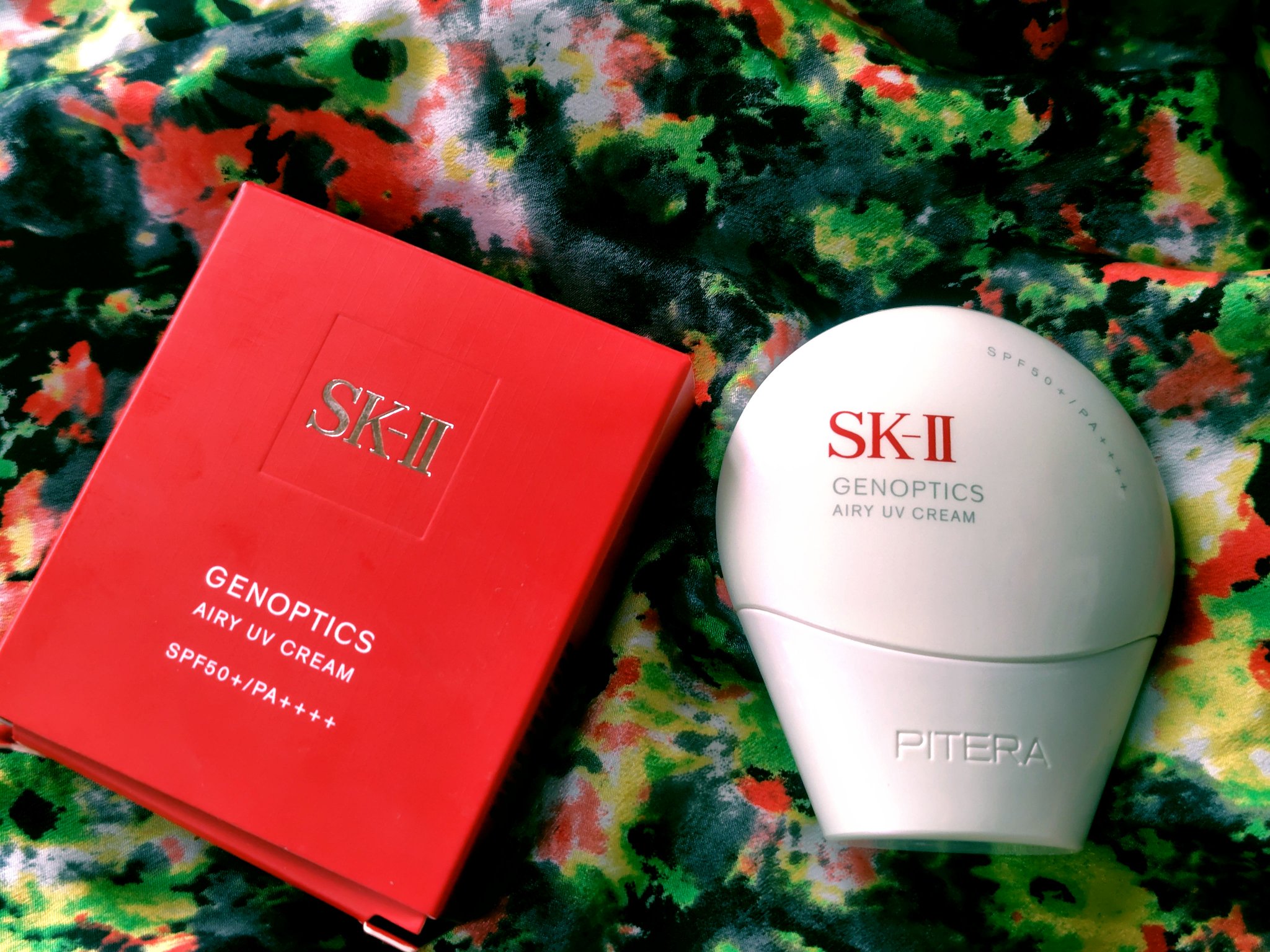 年の瀬に２０２５年購入品を振り返るコーナー🐍

日焼け止めいっぱい買ったなぁ今年も🐍

毎年、嘘みたいに進化していくのが日焼け止め

必ず新商品をチェックしてます

SK-IIの日焼け止めは、美容液よ〜🥰

こんなもんは塗っといた方が