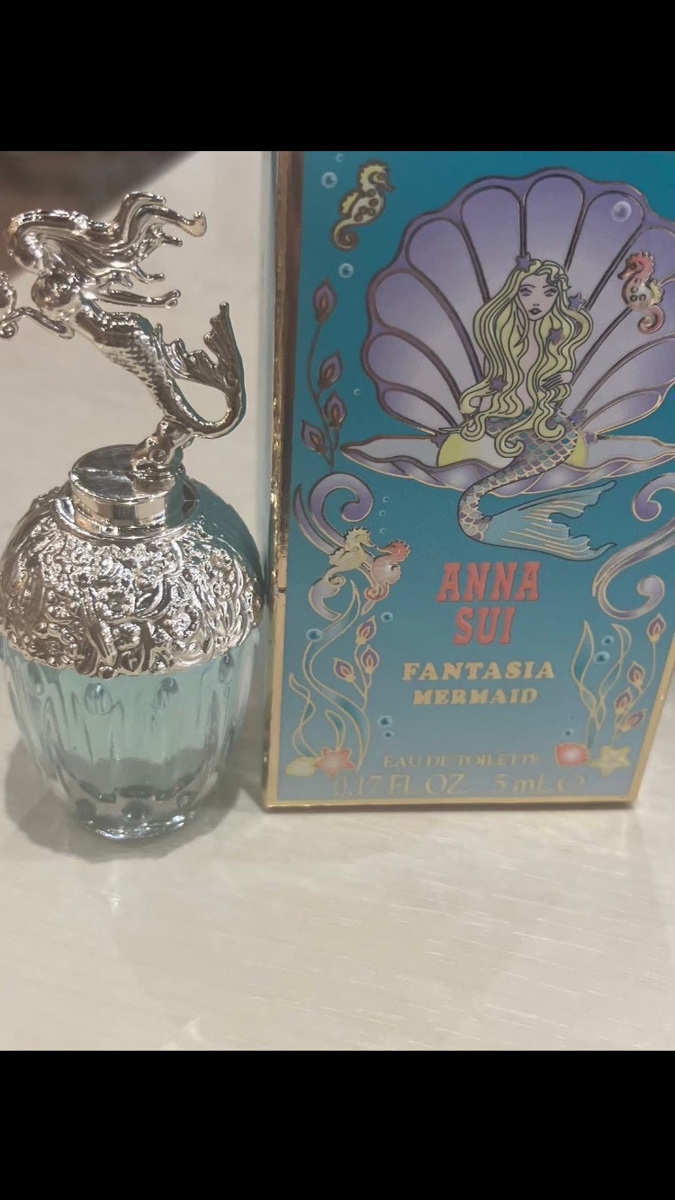 いい匂い୨୧⑅*.


クレンゲームで取れたアナスイの香水!!
ミニサイズで可愛いしとにかくいい匂い‪ෆ‪.*･ﾟ
匂いが残り続けるのも最高ჱ̒ᴗ ̫ ᴗ ̳


#ANNA SUI
#モテ香水 