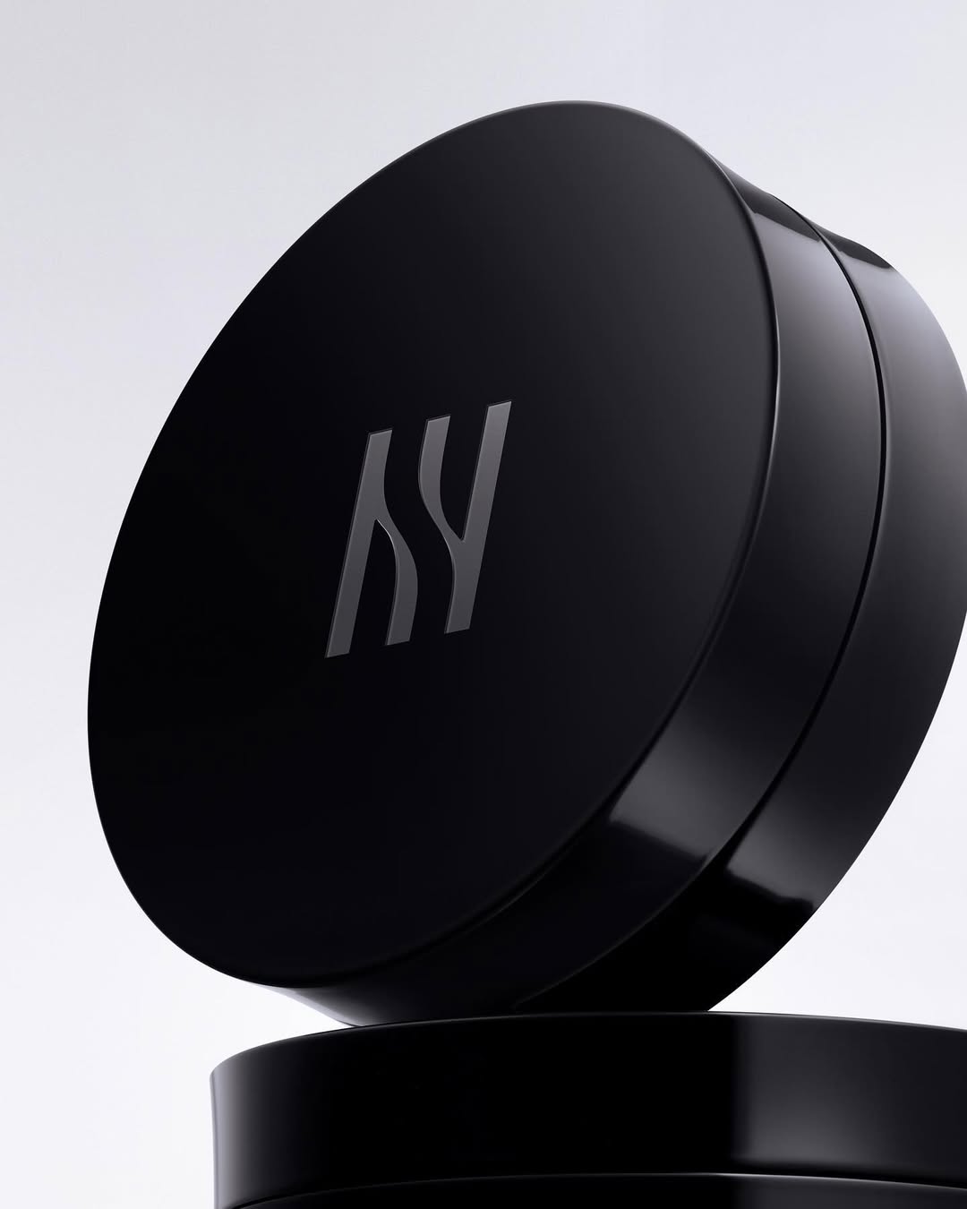 ブラック クッション ファンデーション/HERA/クッションファンデーションを使ったクチコミ（2枚目）