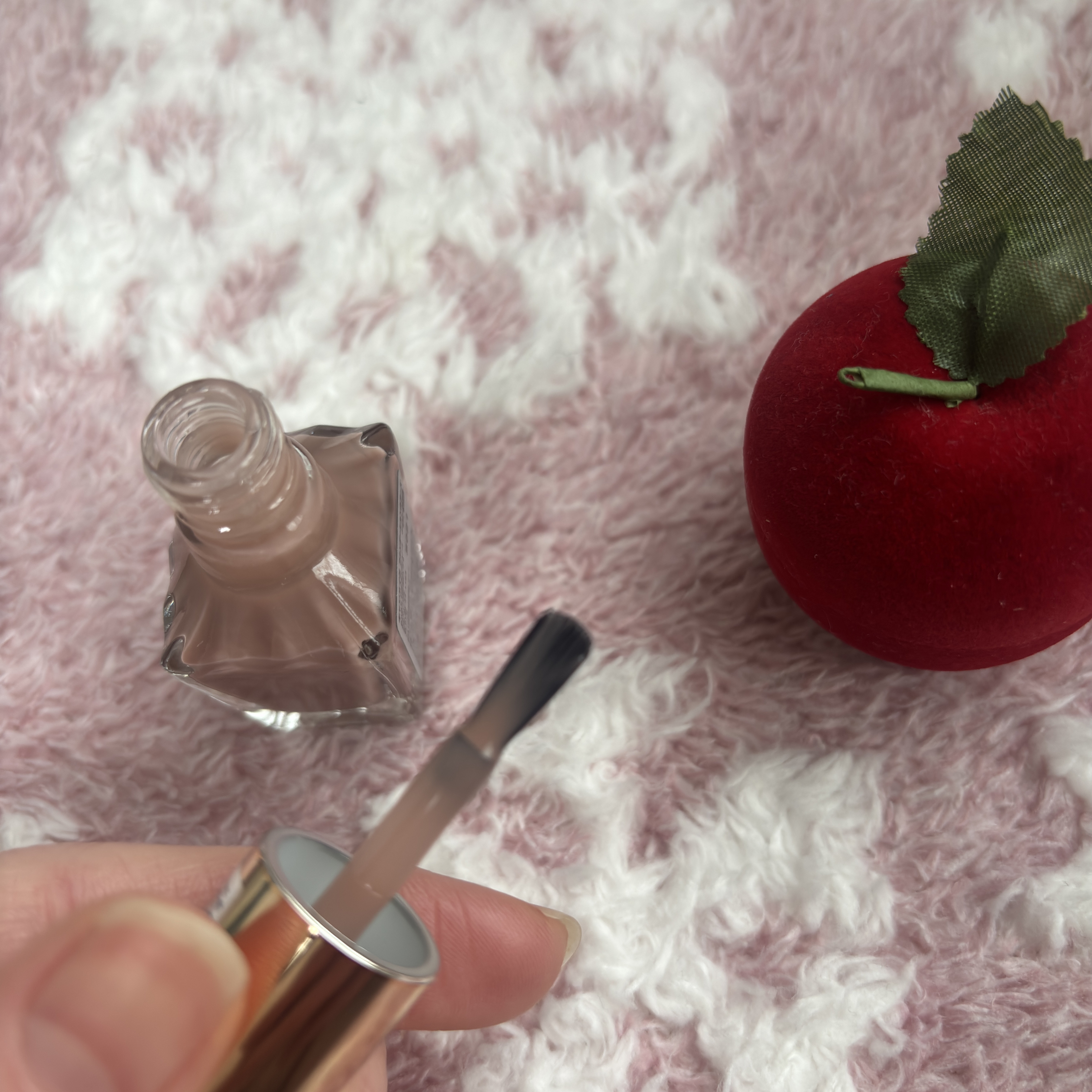 ファンデーションカラーズ/キャンメイク/マニキュアを使ったクチコミ（3枚目）