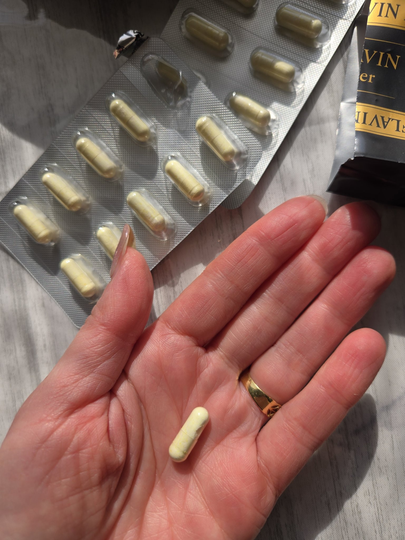 エステプロ・ラボ デアザフラビンのクチコミ「インナーケアは大切だといい続けている私が選ぶ
🏆2025年 特選サプリメント🏆

頂き物ですで.....」（2枚目）