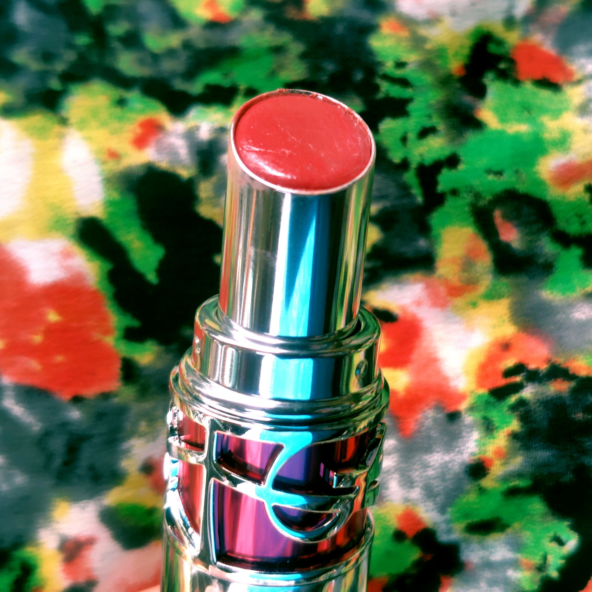 年の瀬に２０２５年購入品を振り返るコーナー🐍

１年を振り返っておりますが、今のところ

あんた何本口紅買ってんのよ〜って

心の中で呟いております🥹

お口は１つじゃない💋

いい加減気付きなさい❗️と自分に言い聞かせながら

戒め