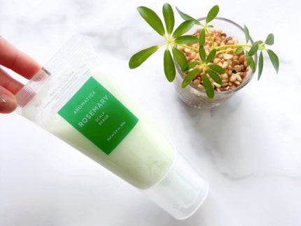 ローズマリー スカルプ スクラブ/AROMATICA/ヘッドスクラブを使ったクチコミ(2枚目)