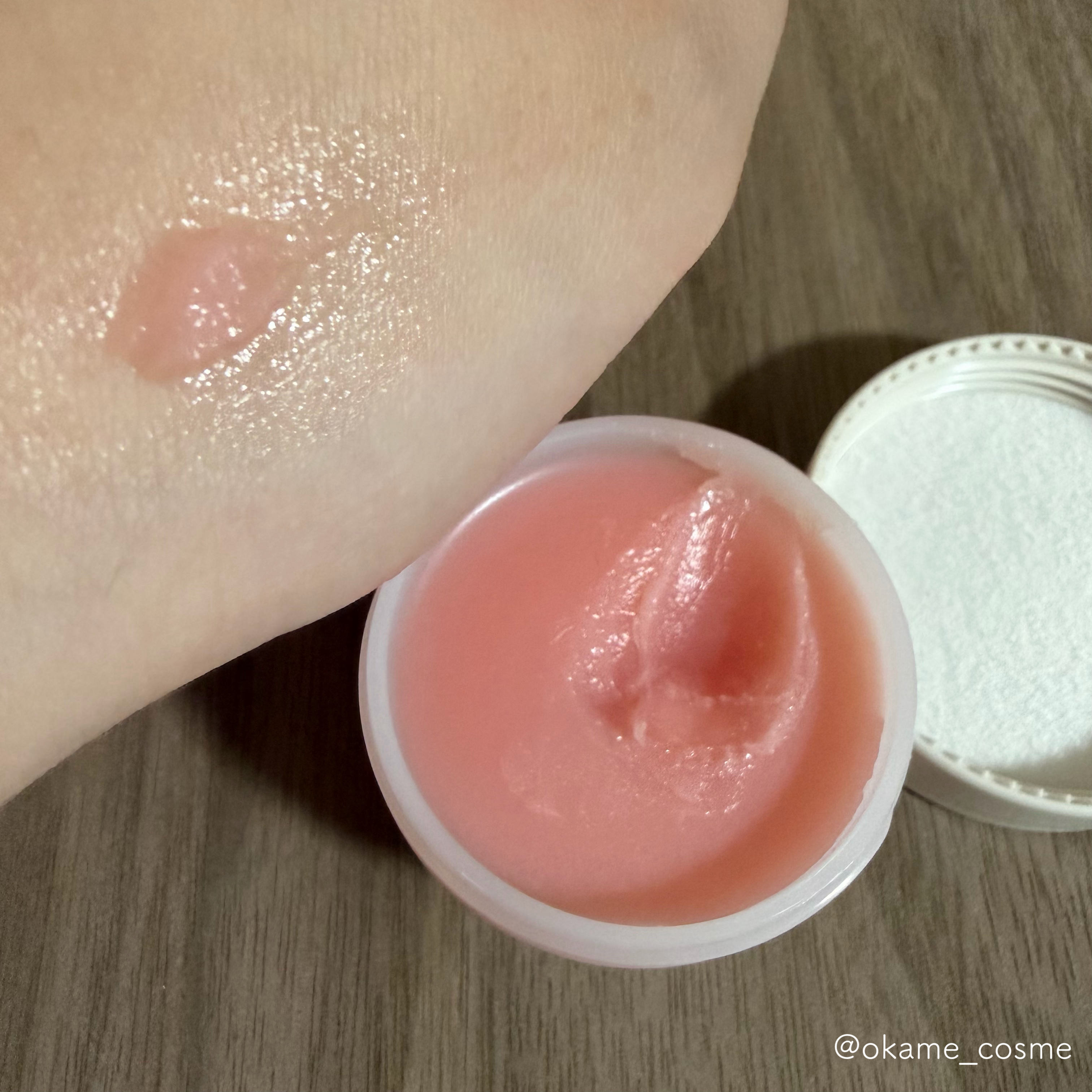 ストロベリーシュガーフードマスクリップスクラブ/SKINFOOD/リップスクラブを使ったクチコミ（2枚目）